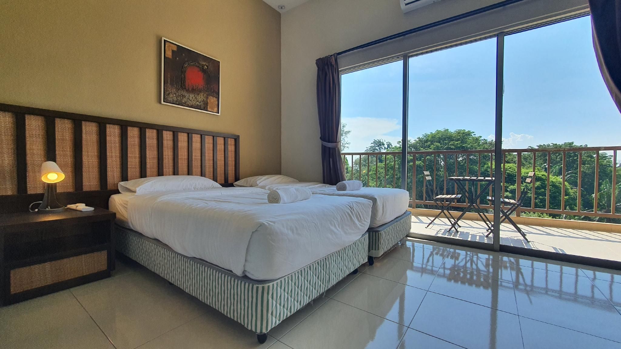 Studio with Balcony