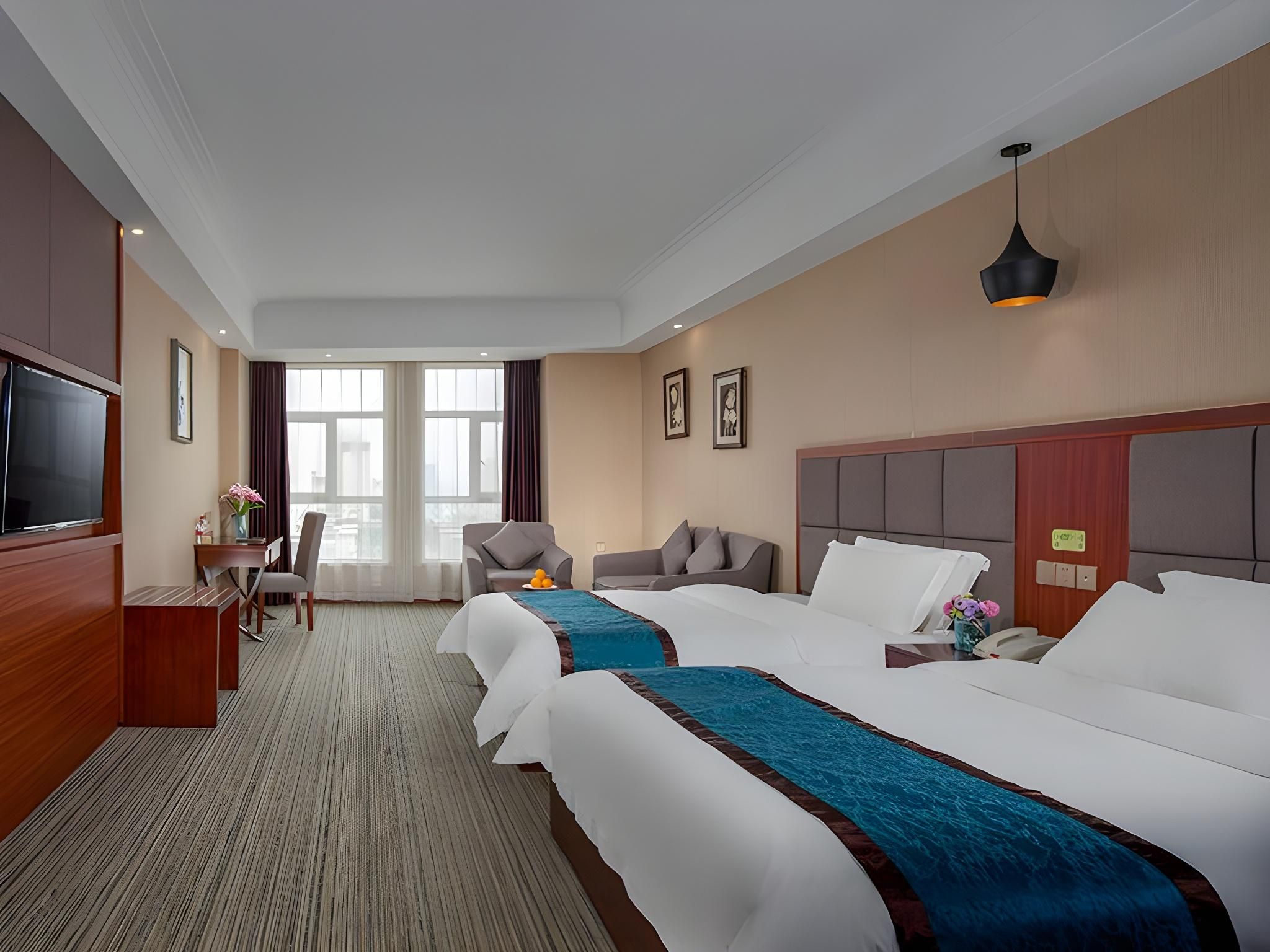Deluxe Family Room