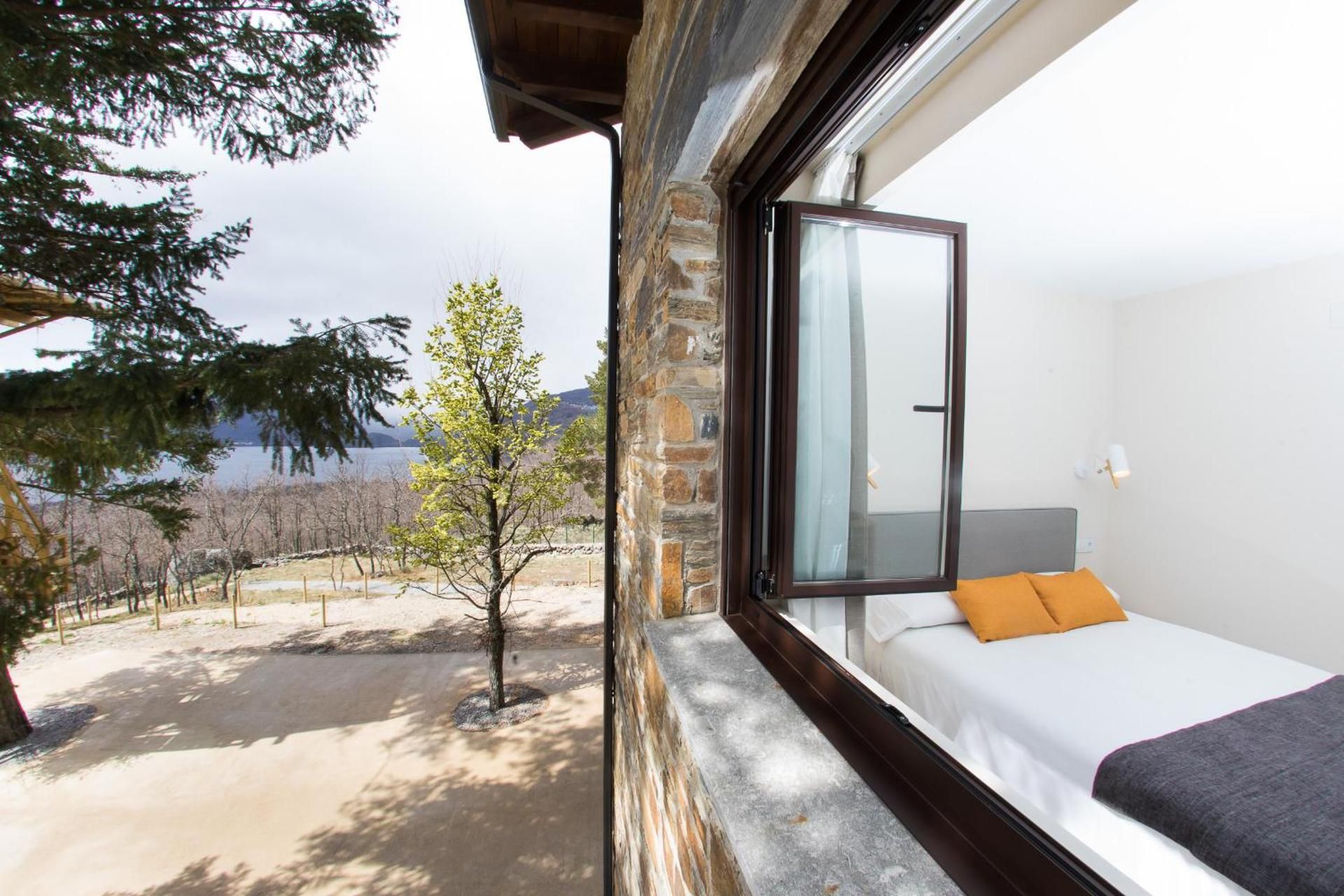Standard Twin Room with Balcony