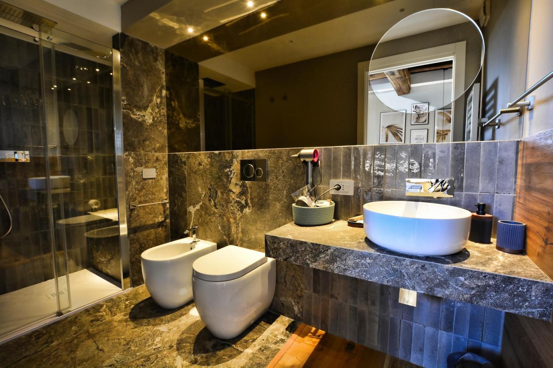 Deluxe Double Room with Shower
