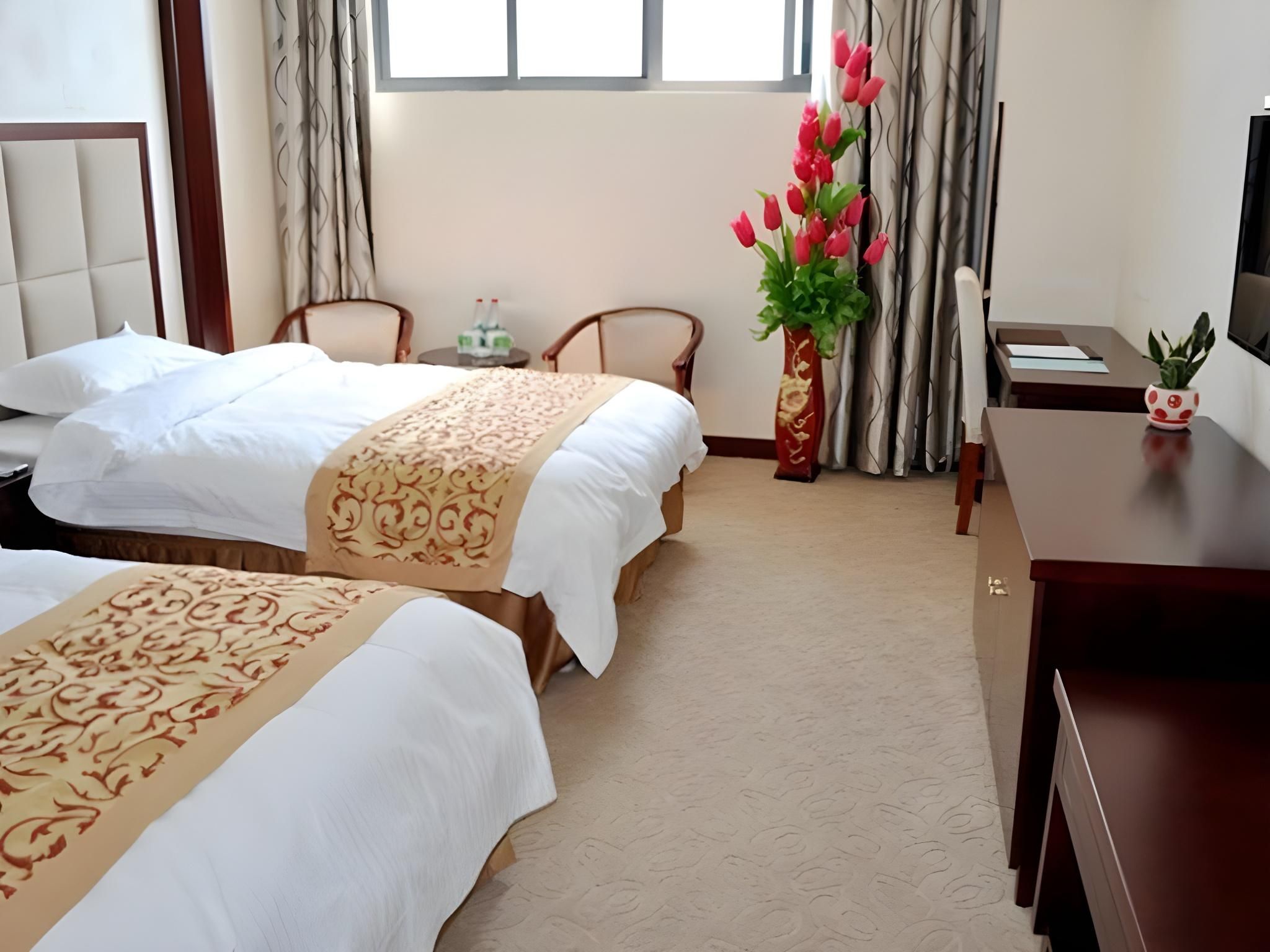 2 Bed Twin Superior Room