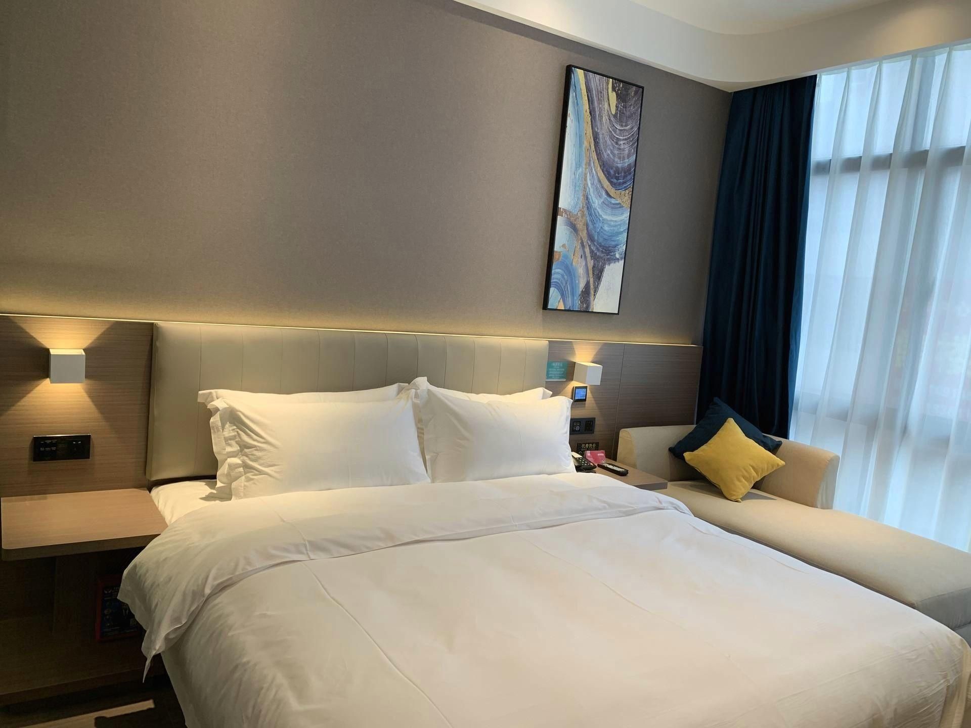 Select Bed Room