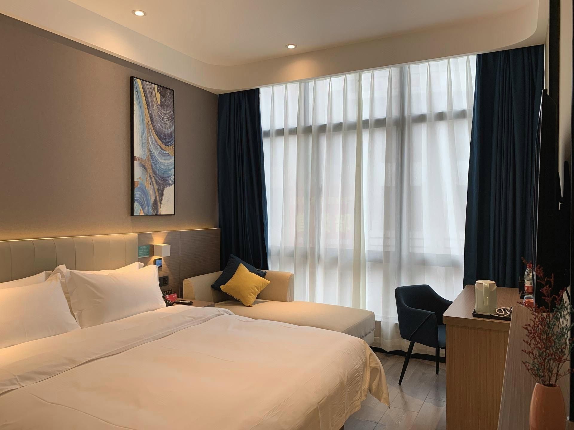 Select Bed Room