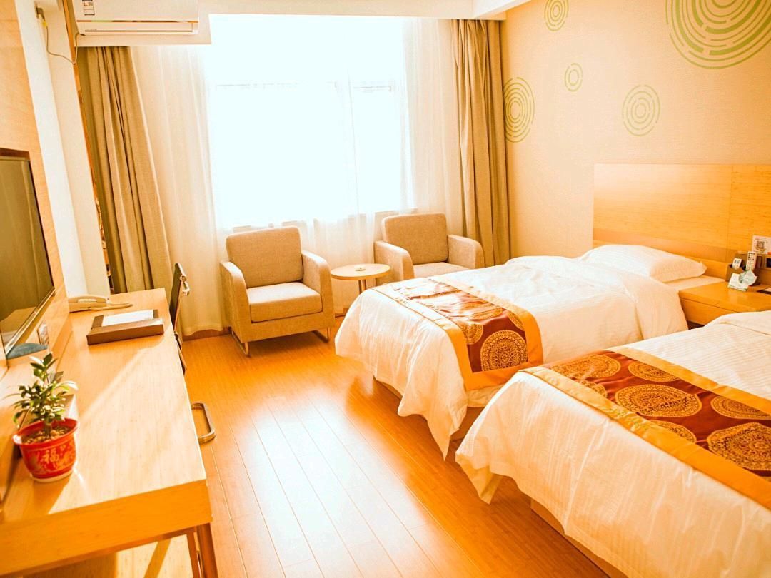 2 Bed Twin Superior Room