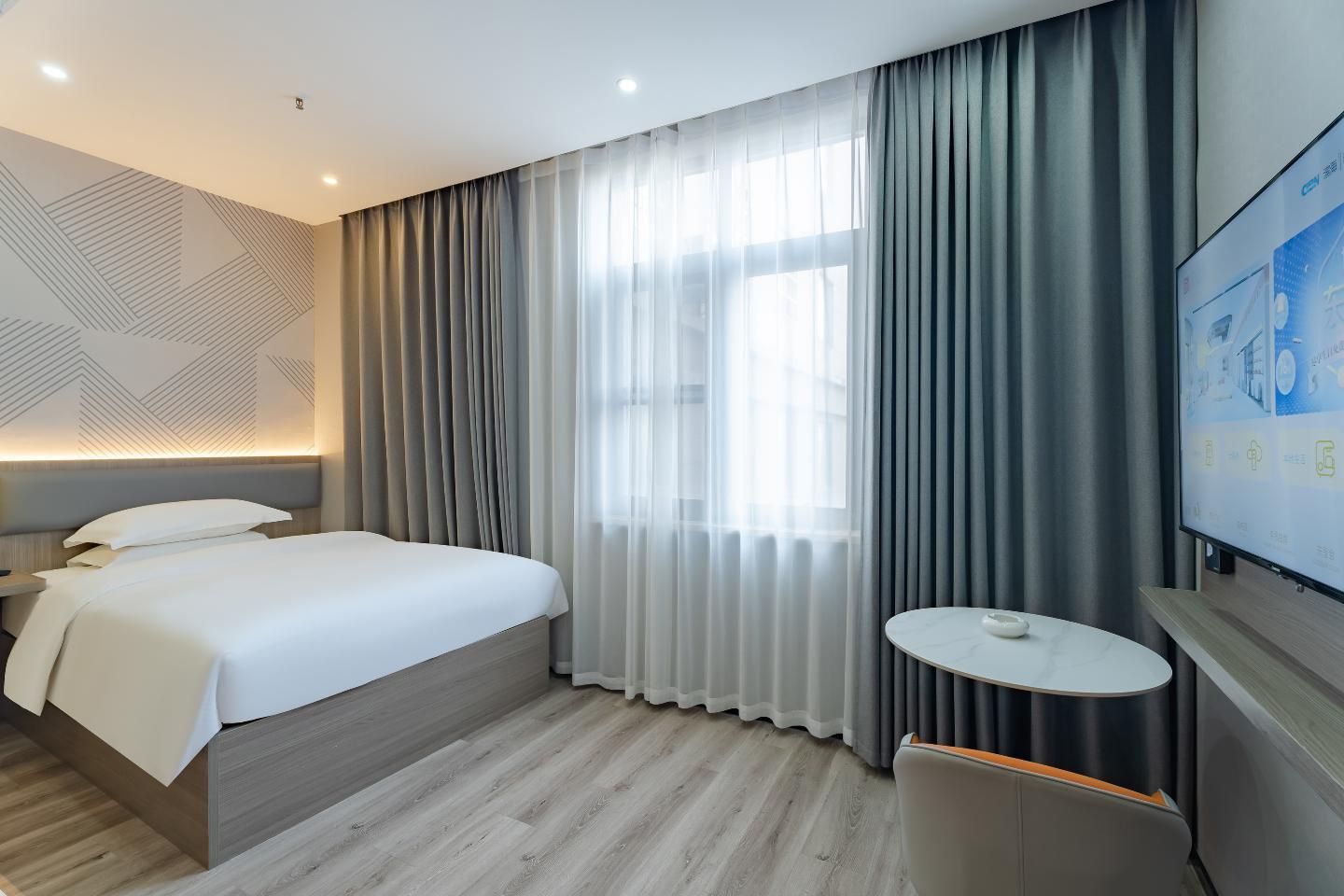 Comfort Room with Single Bed