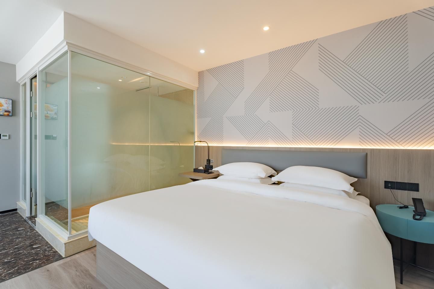 Dossen - Deluxe Bed Room