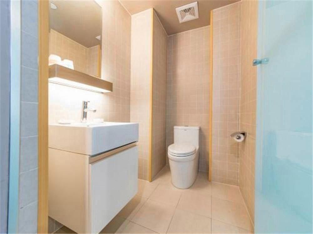 Business Suite A