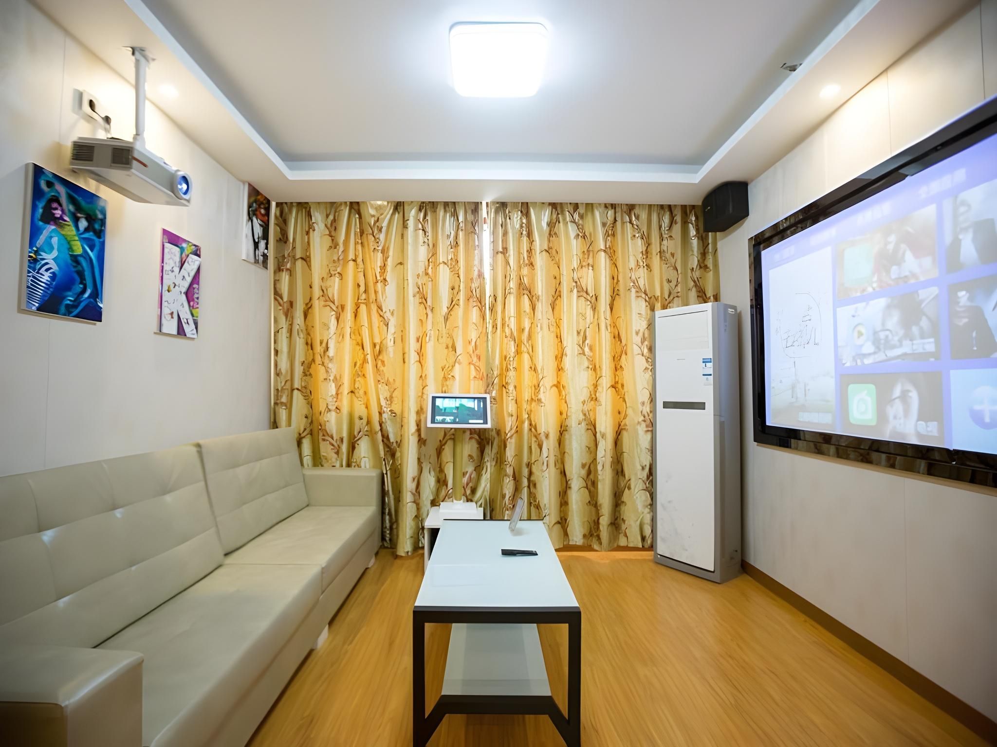 GTI - Theme Feature Twin Room
