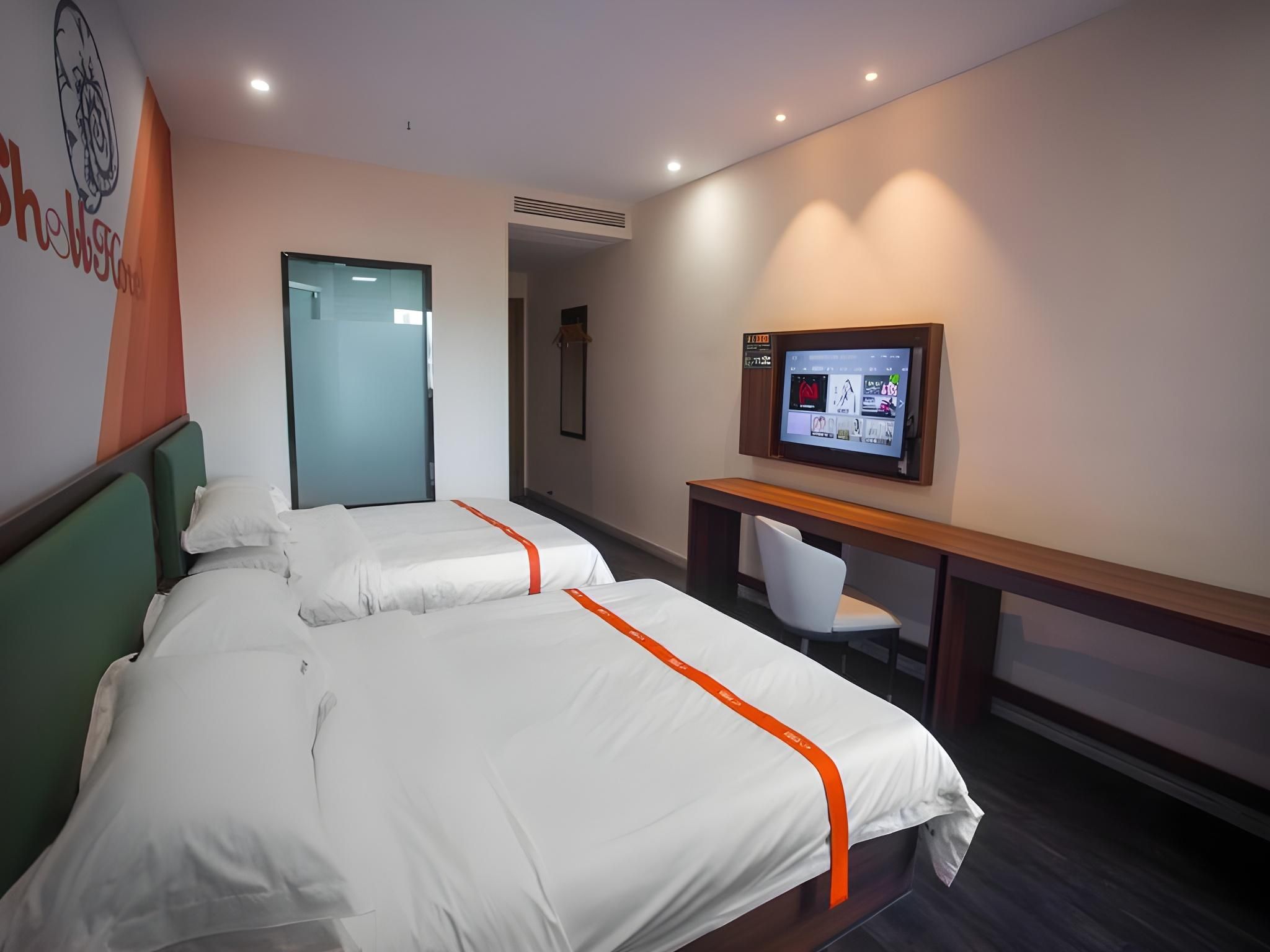 Twin Business Room