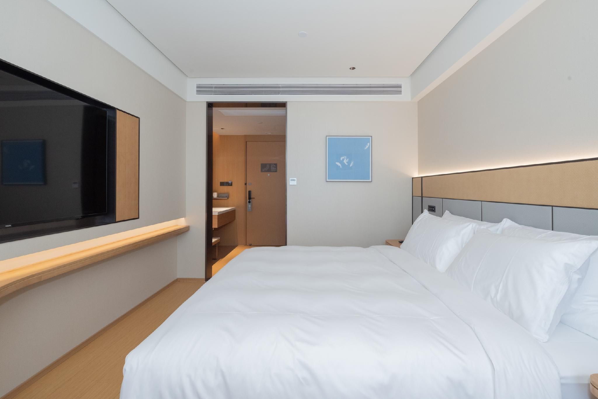 Huazhu - Superior BedRoom
