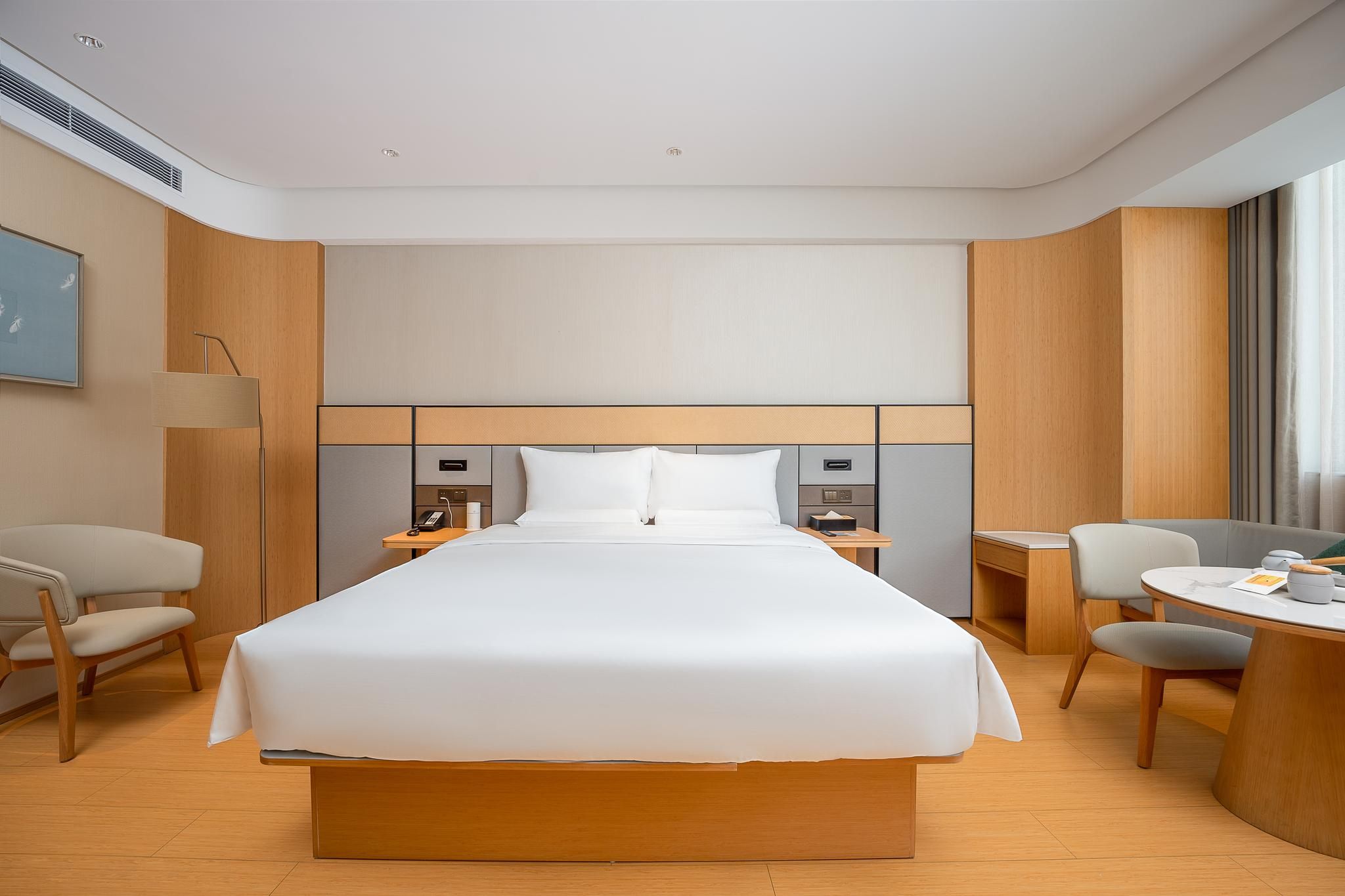 Business Queen Bed Room