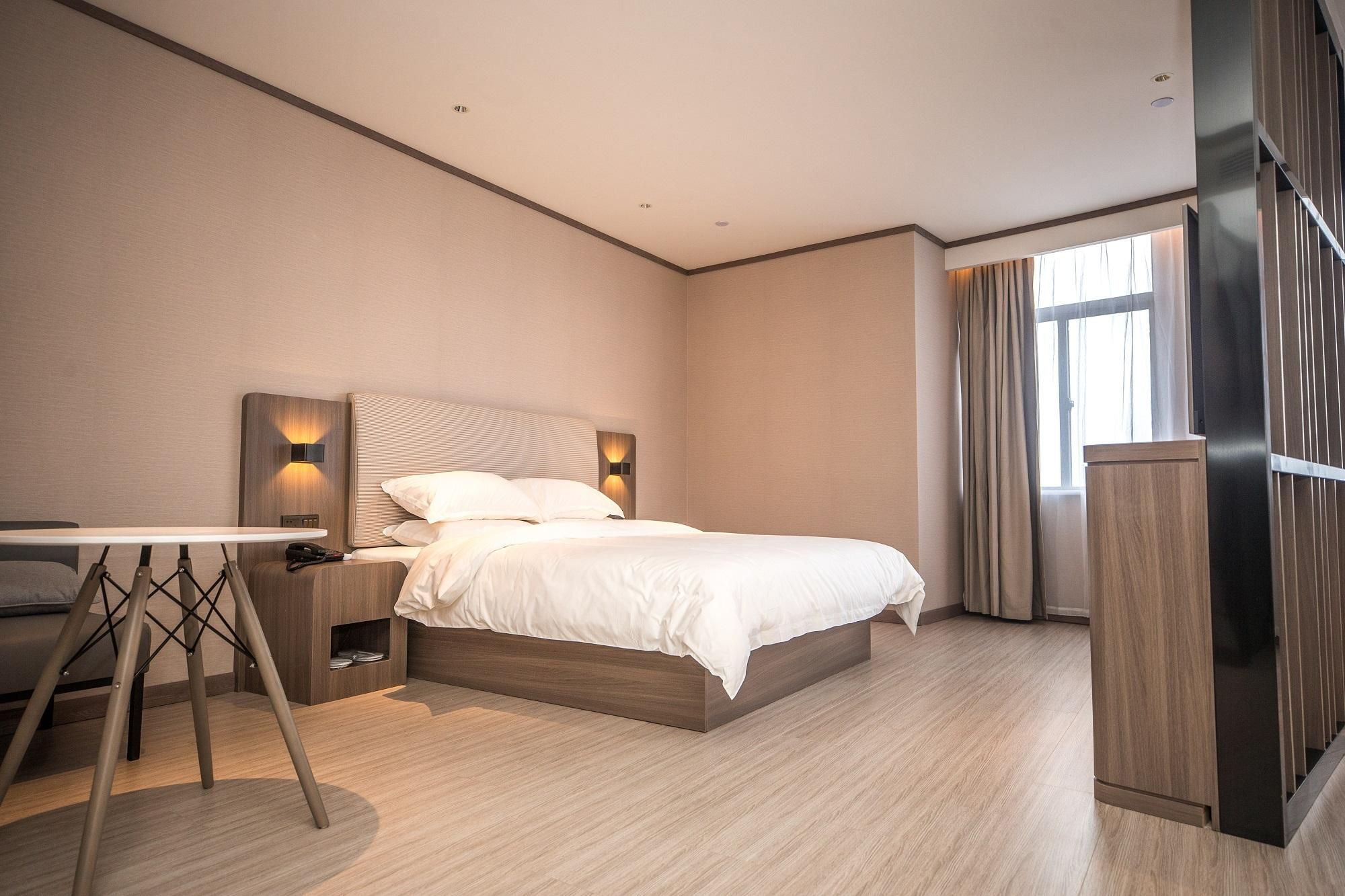 Huazhu - Superior BedRoom