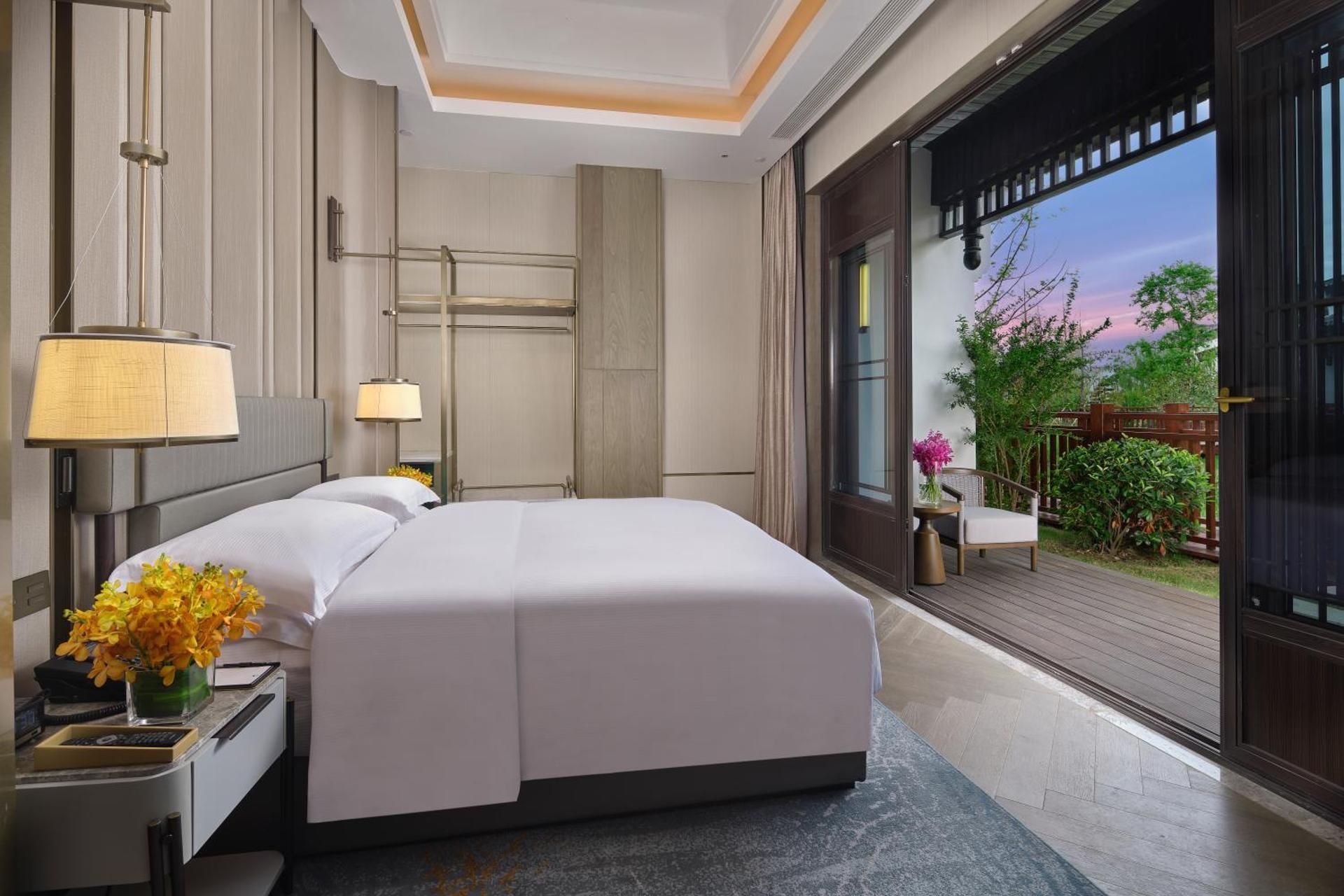 King One Bedroom Villa With Garden View