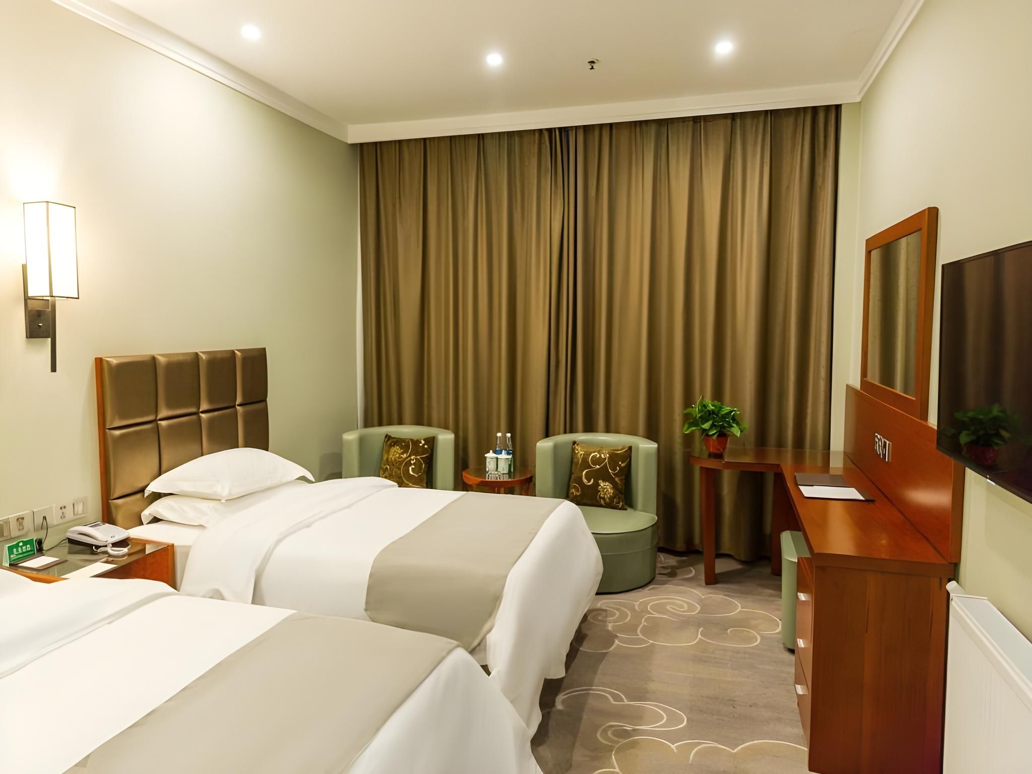 2 Bed Twin Superior Room