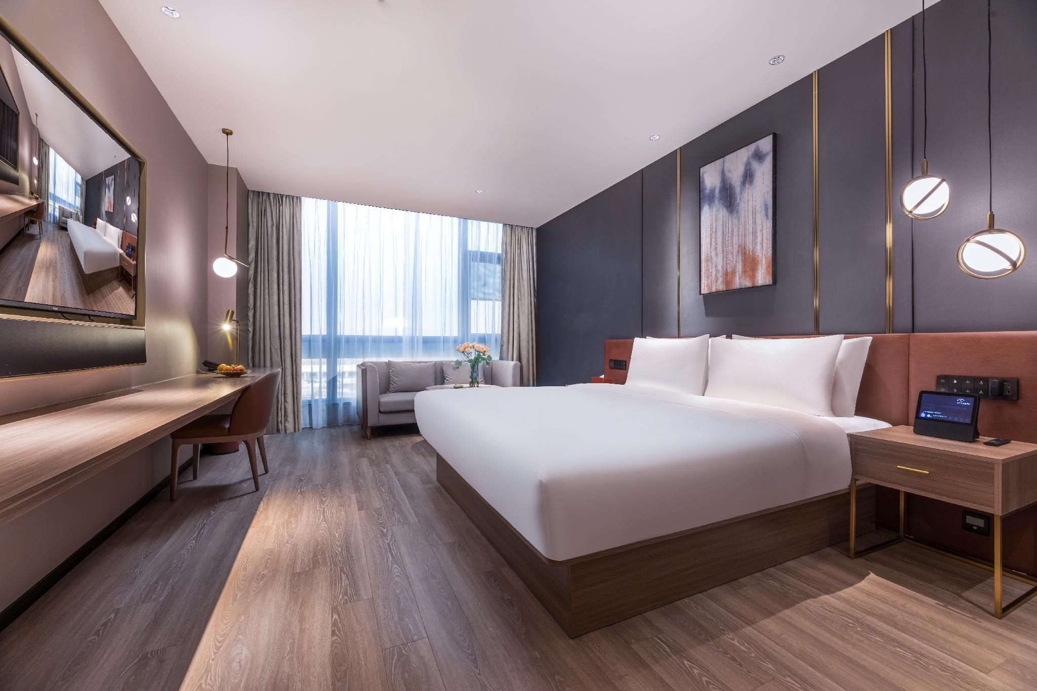 Huazhu - Deluxe Bed Room
