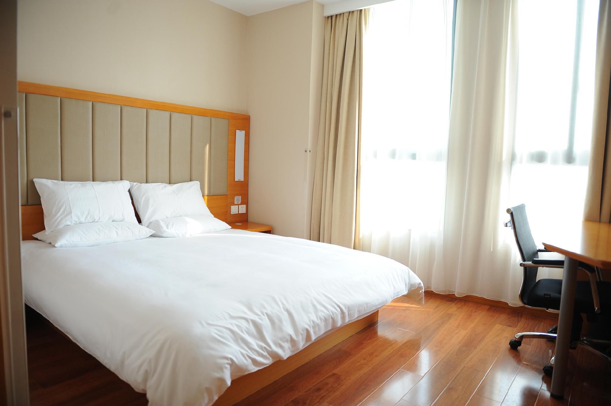 Ji Hotel Dongtai Huazhu - Superior BedRoom