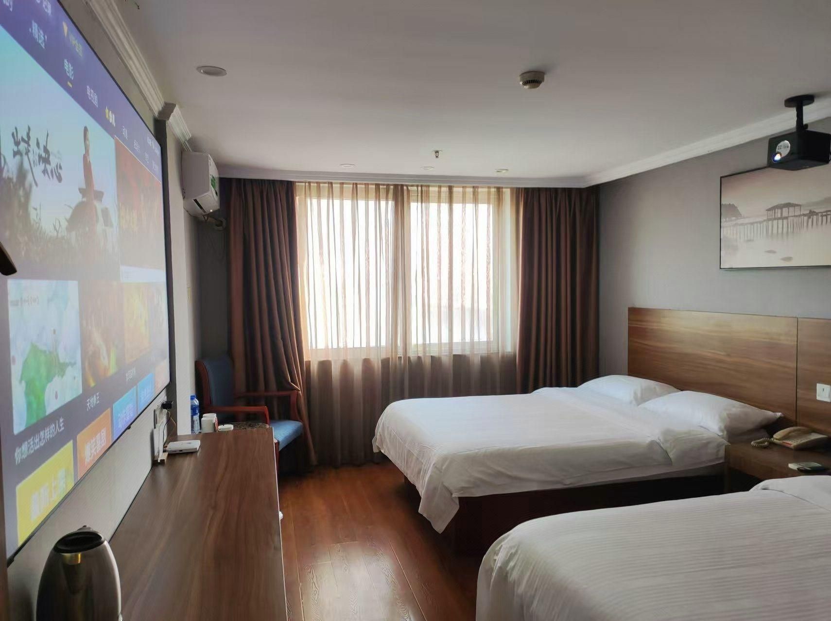 GTI - Twin Room, Electronic Sports