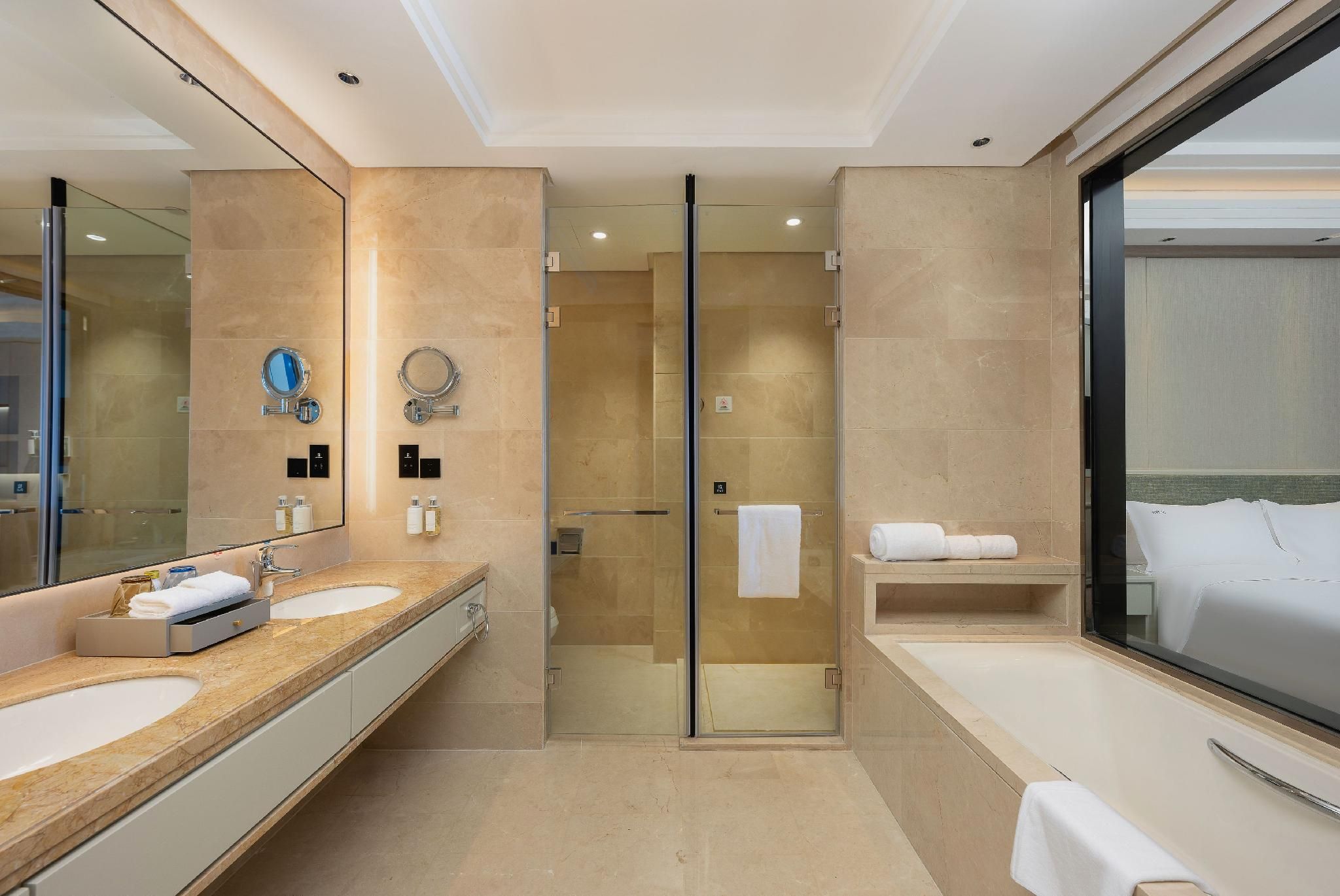 1 King 1 Bedroom Suite Powder Room