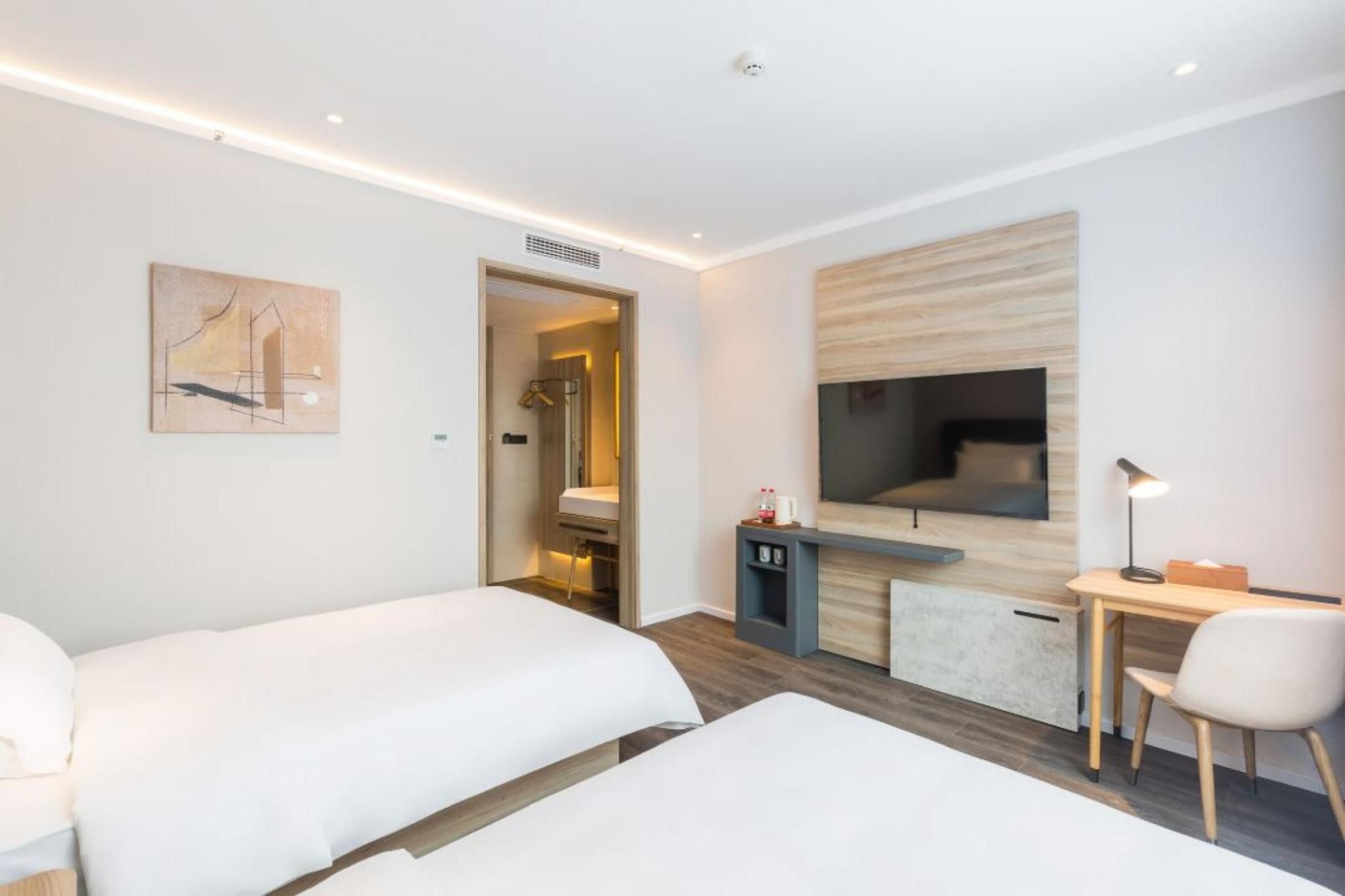 Twin Business Room
