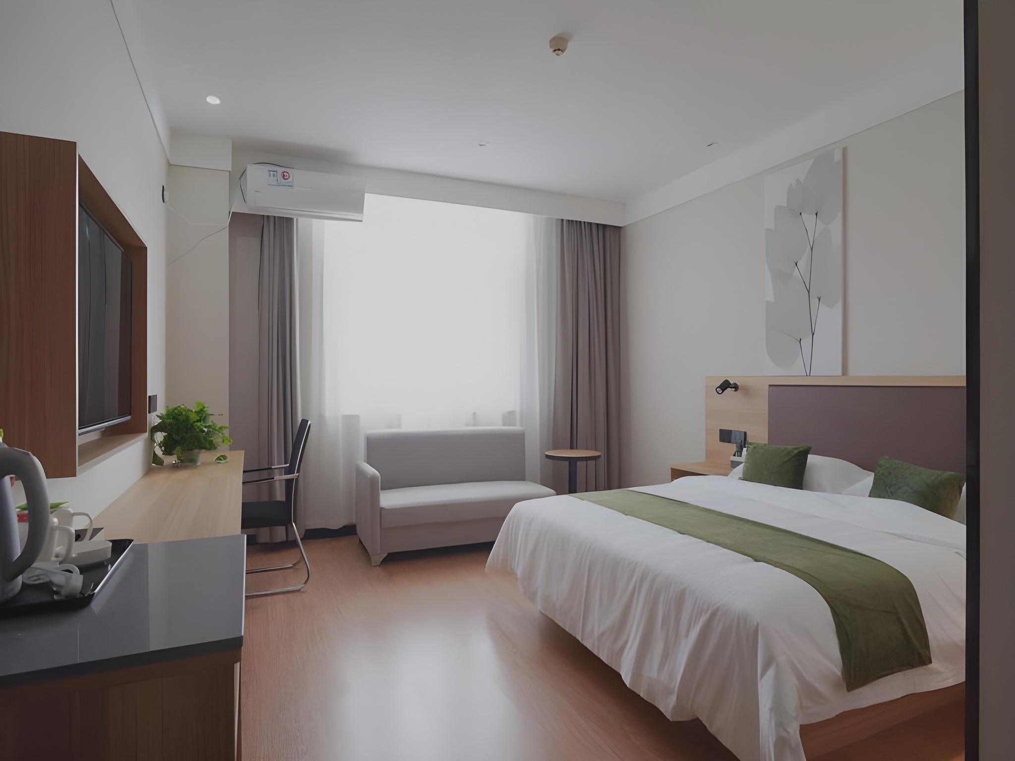Business Queen Room