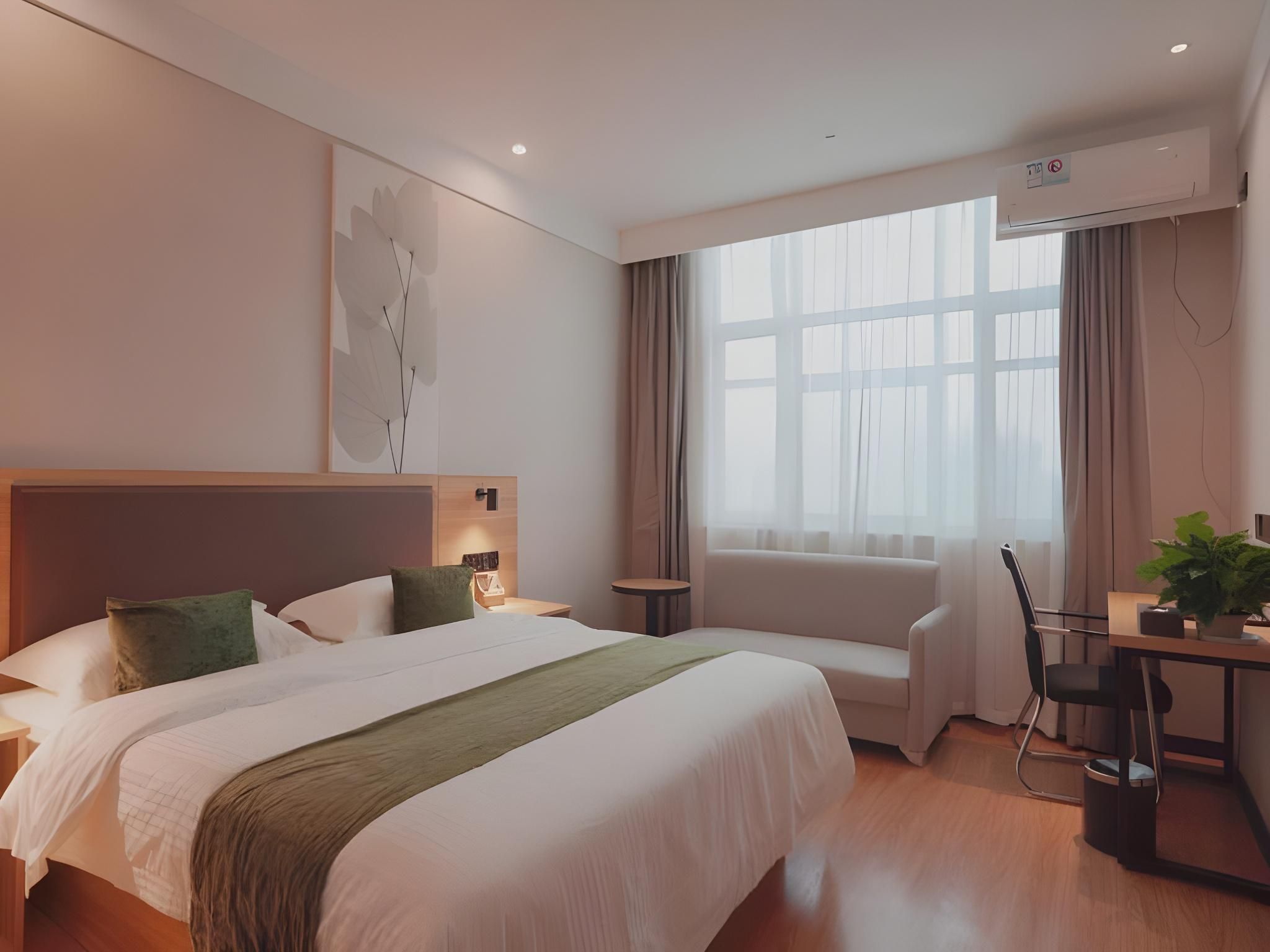Business Queen Room