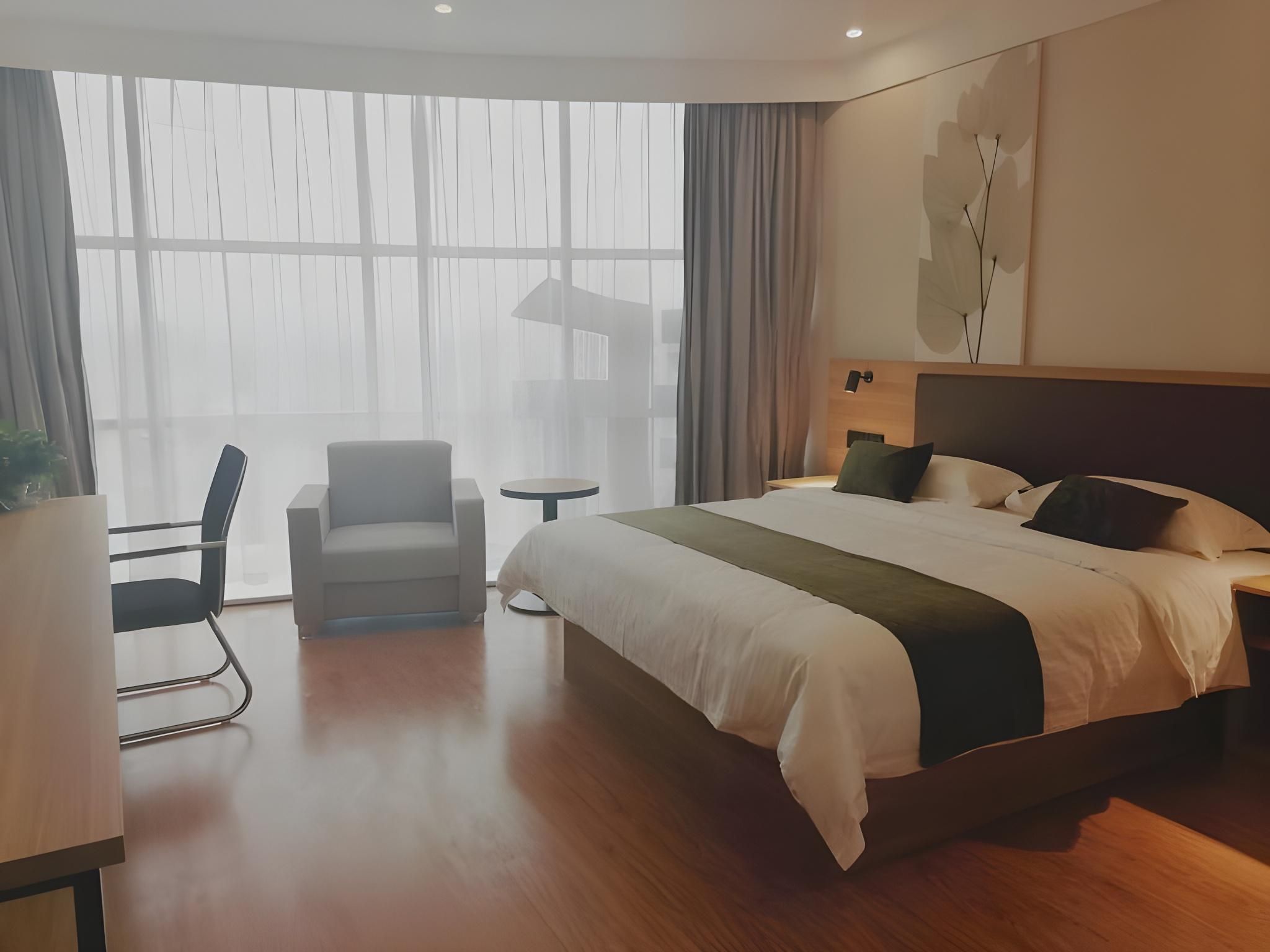 Hotel Queen Room