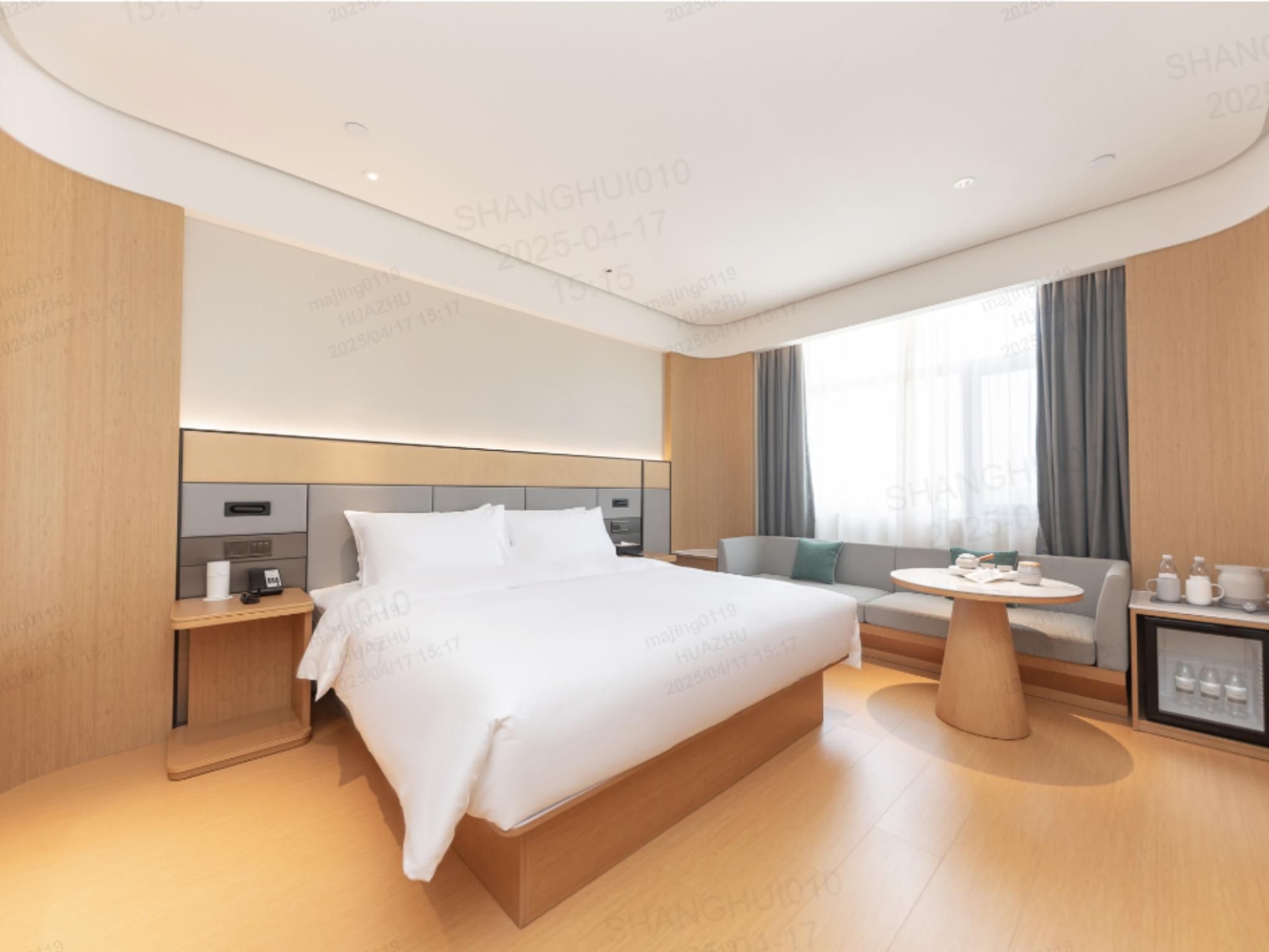 Business Queen Bed Room
