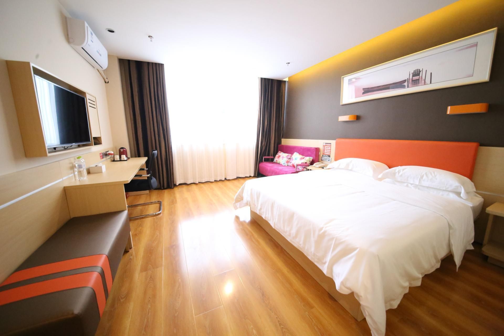 Select You Ter Room