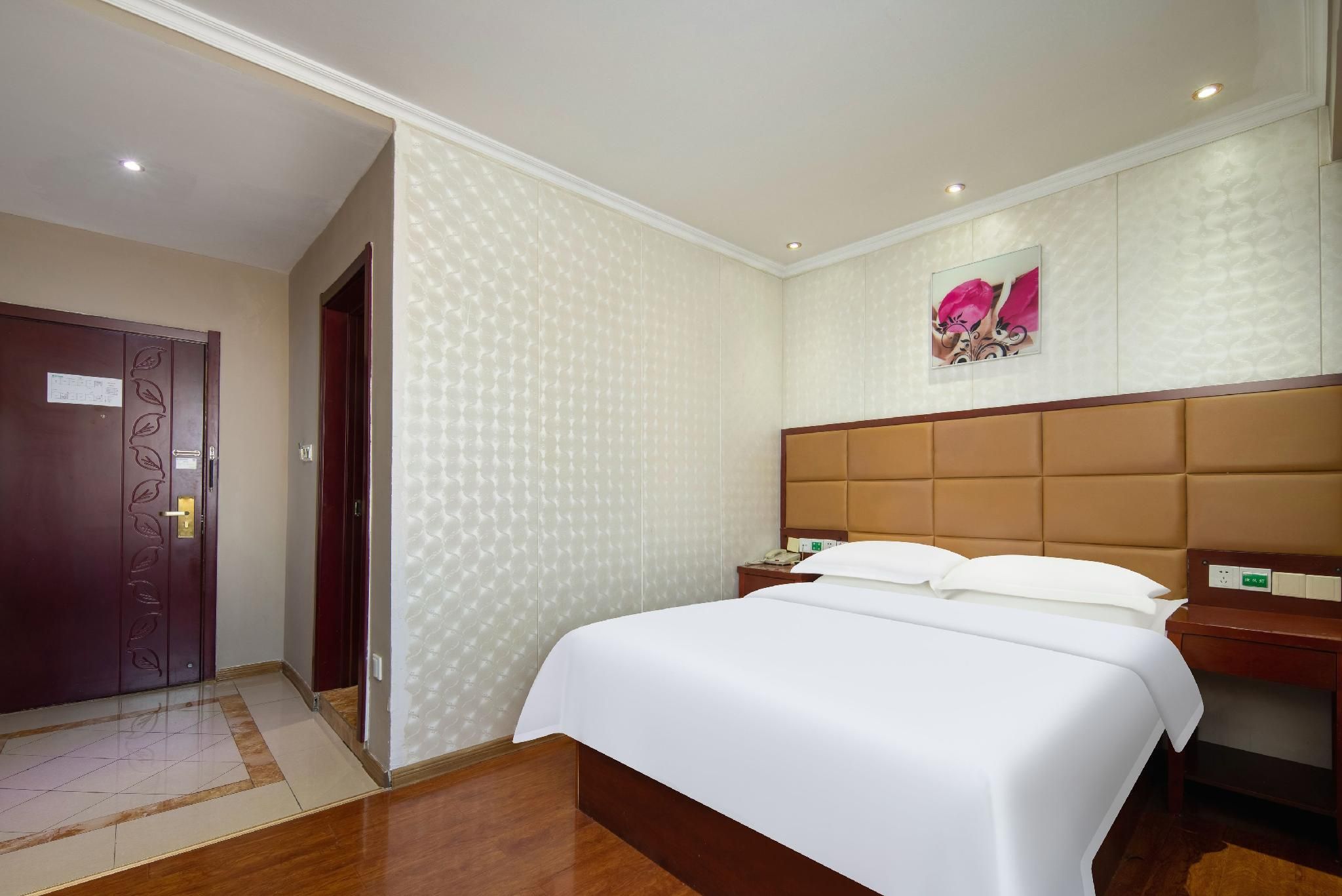 GTI - 1 Bed Guest Room, 1.5M Bed