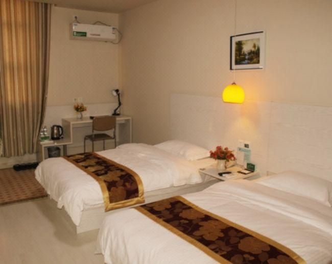 2 Bed Twin Superior Room