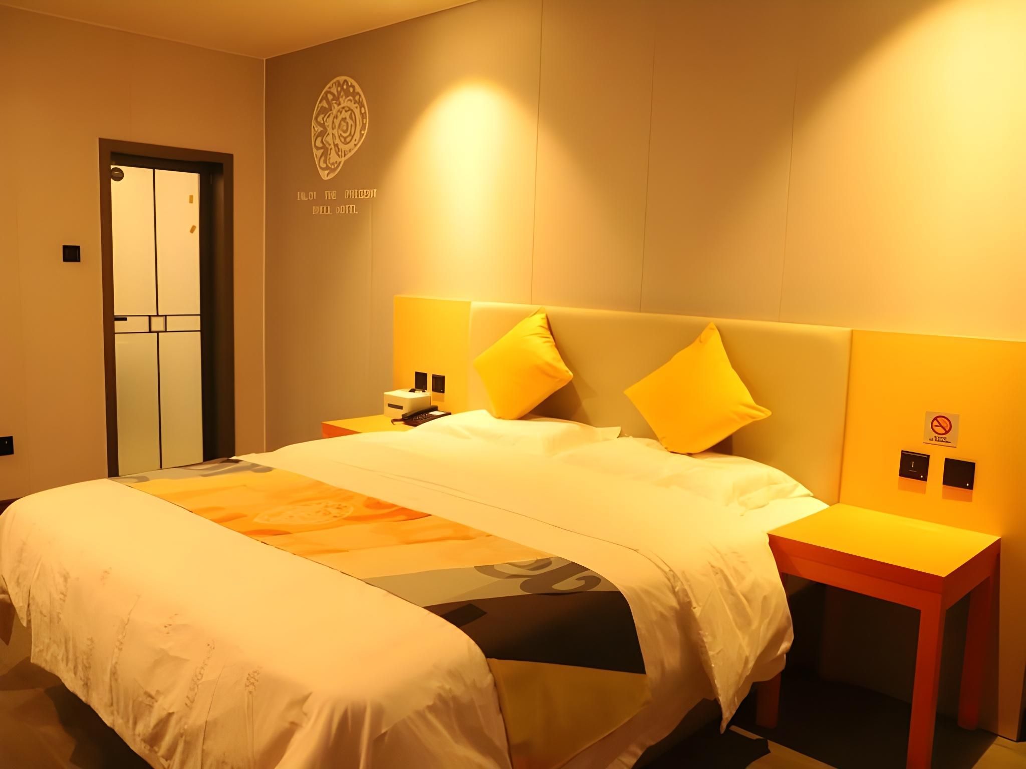 Business Queen Room