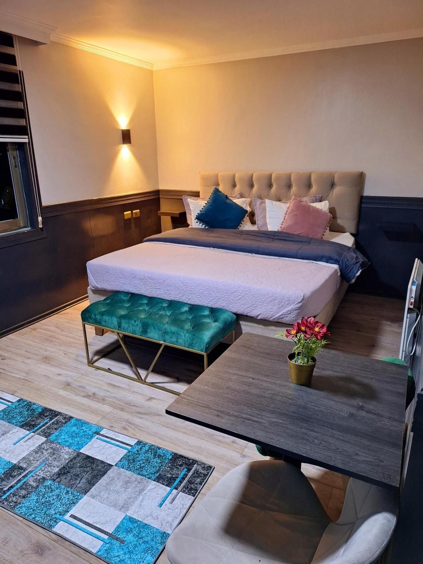 Queen Suite