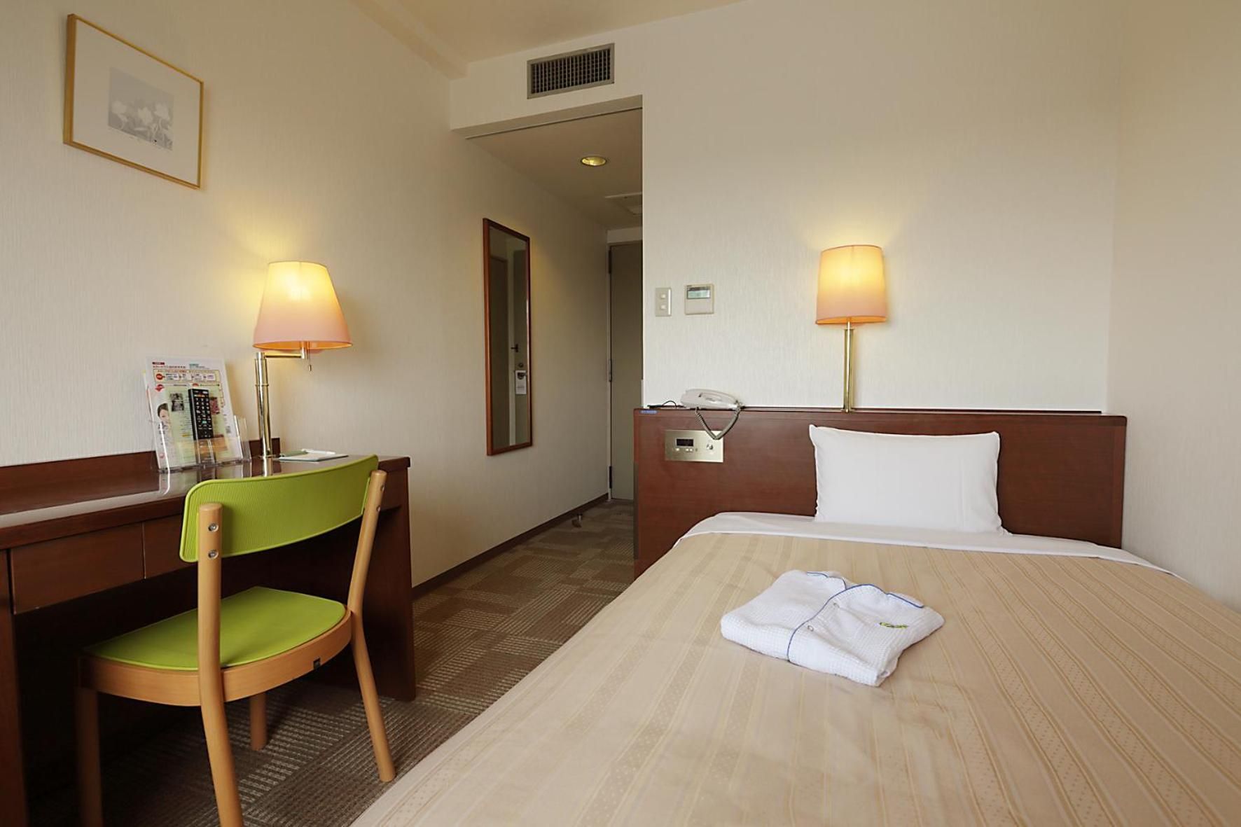 Single Room - Non-Smoking