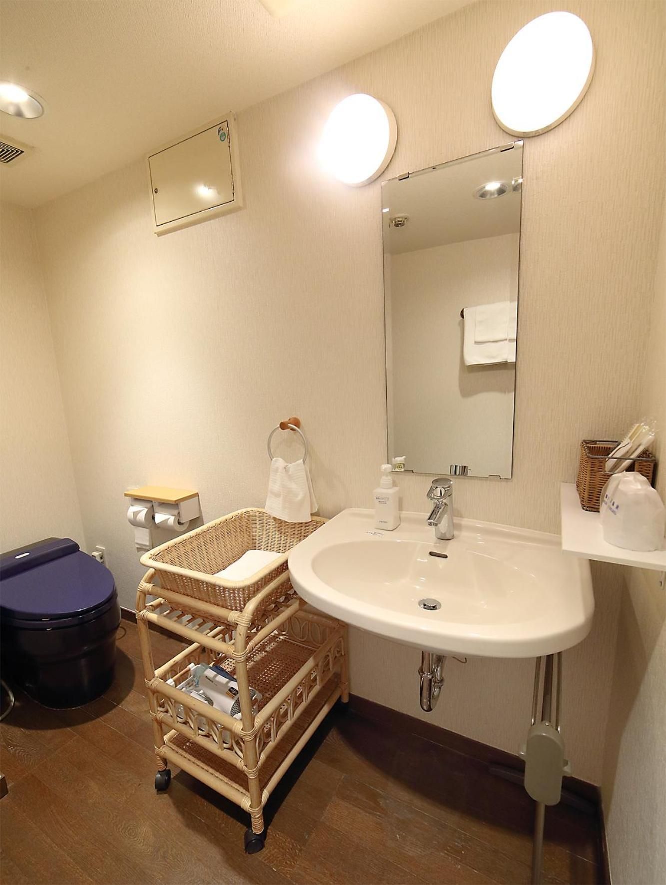 Deluxe Twin Room - Non-Smoking