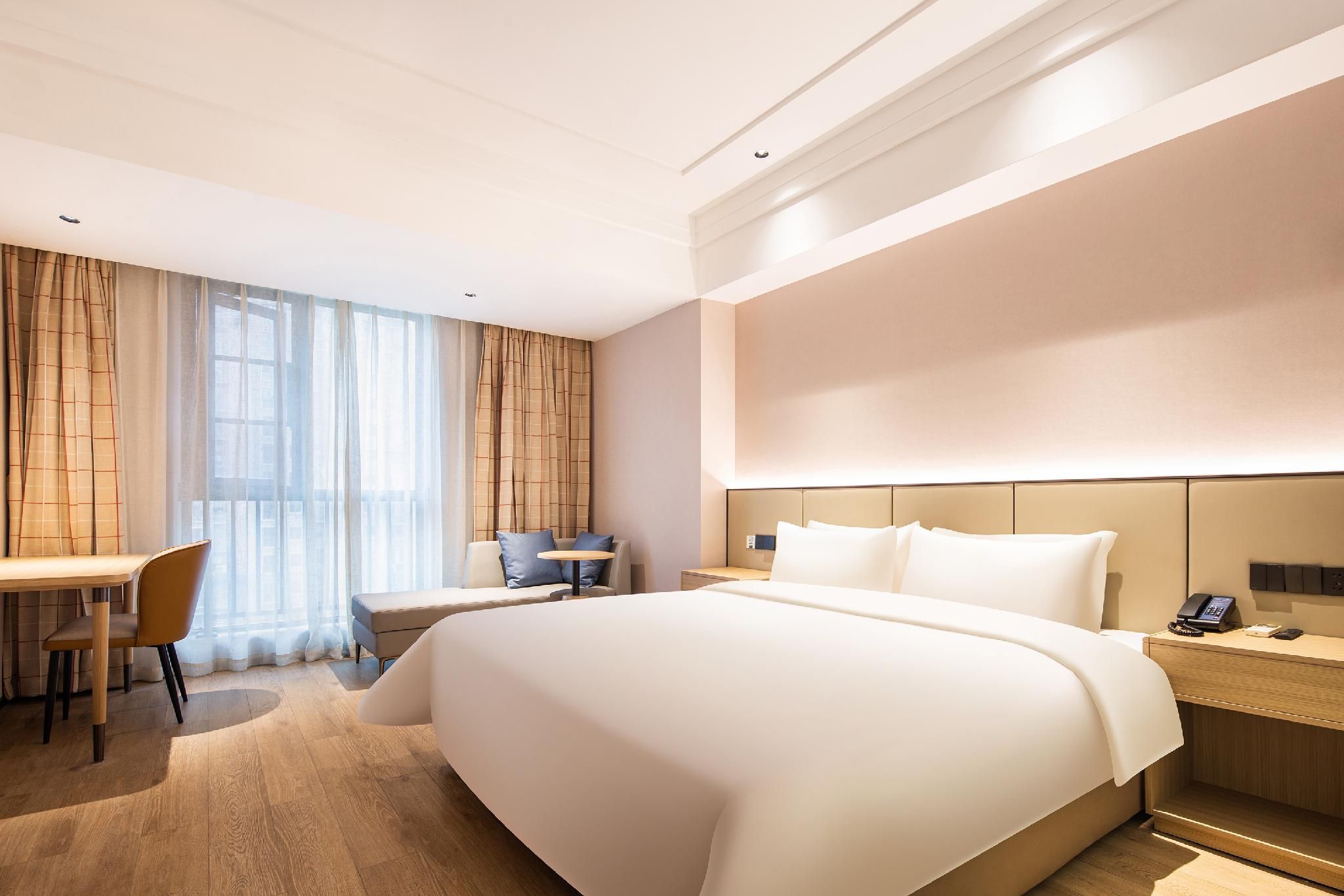 Business Queen Bed Room