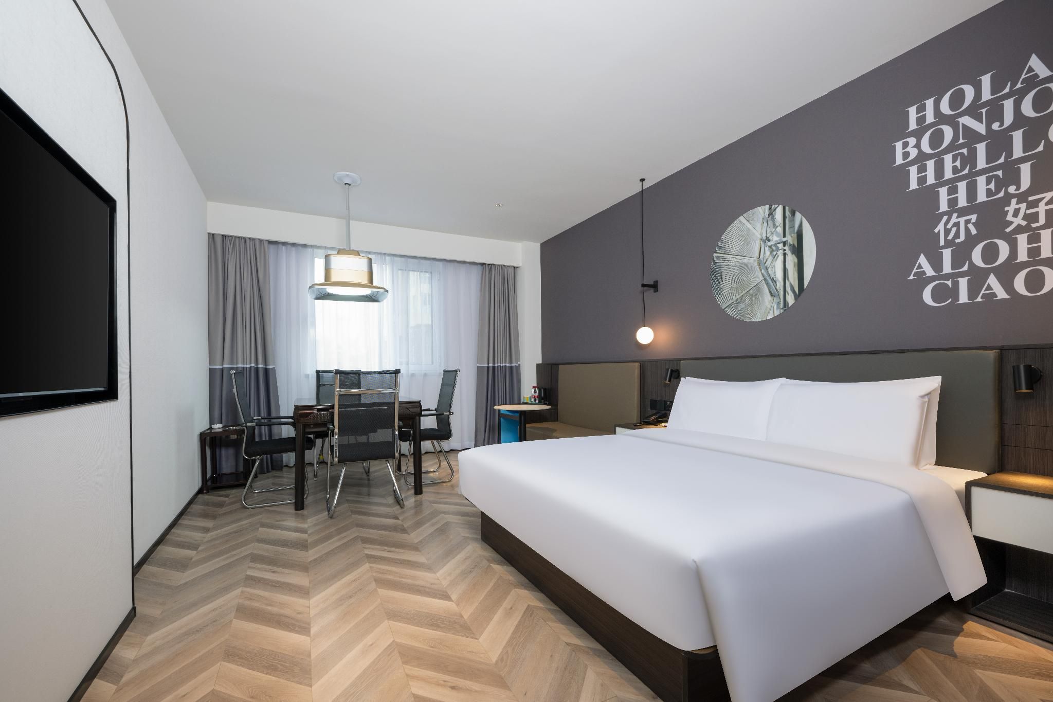 Huazhu - Superior T Bed Room