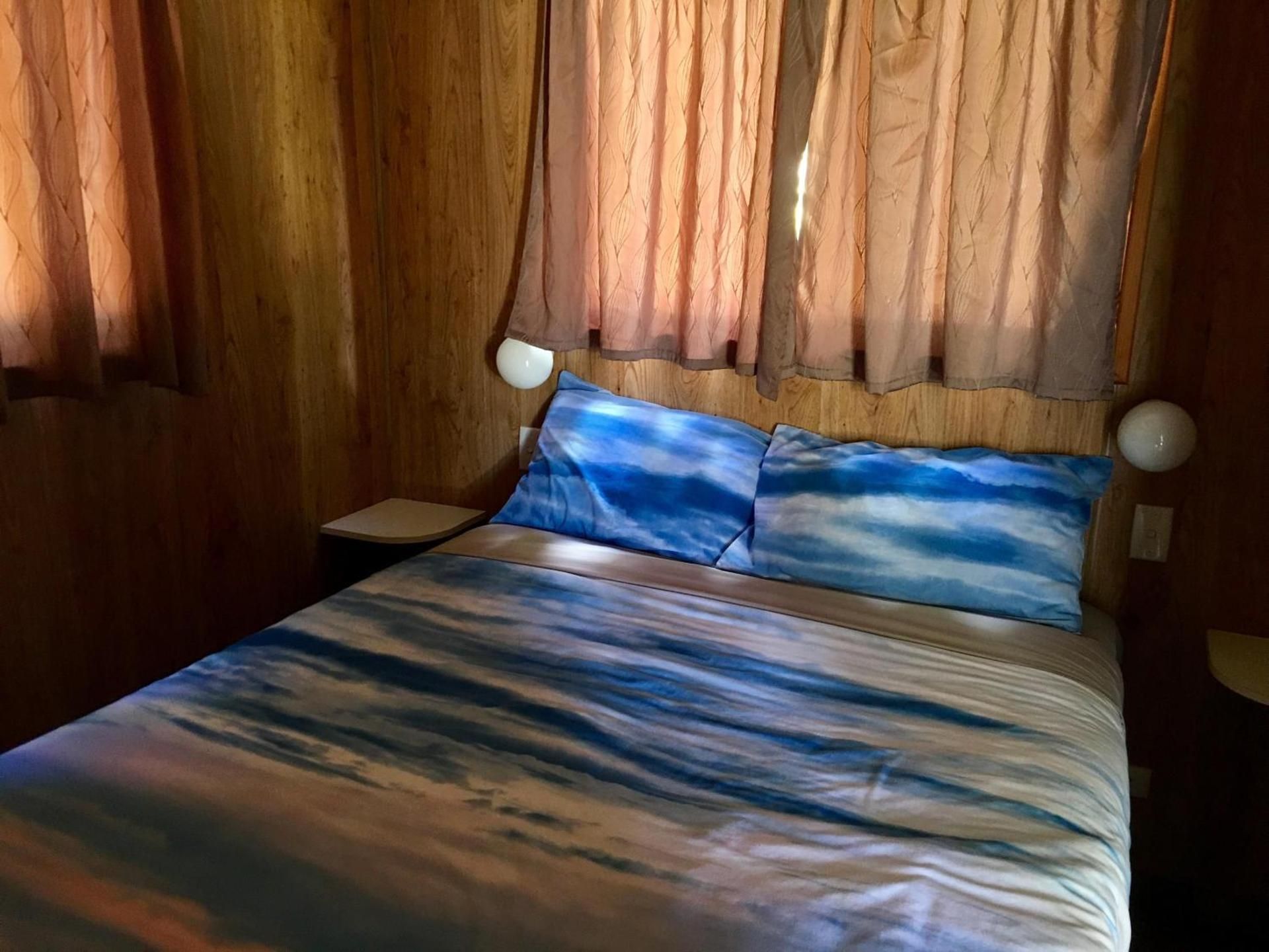 One-Bedroom Cabin
