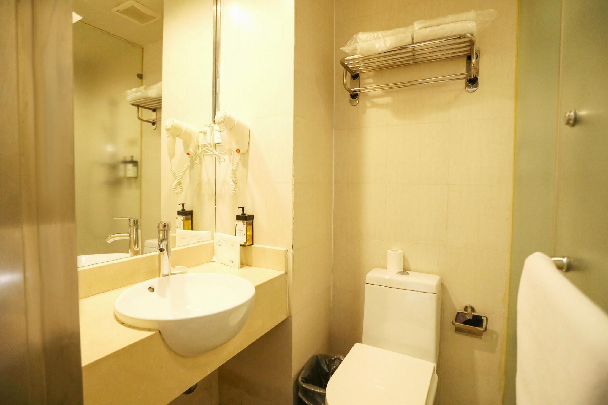 Twin Bed Standard Room