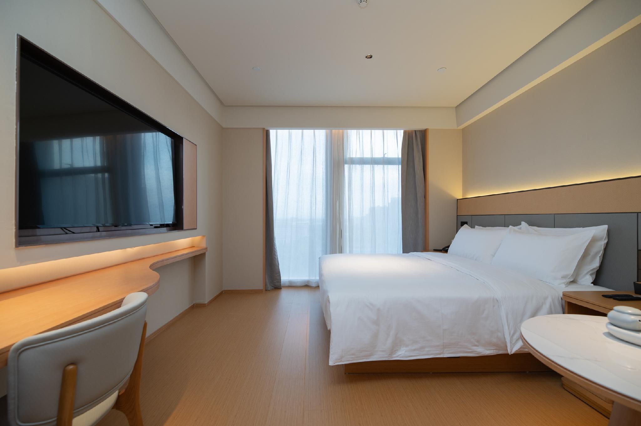 Huazhu - Superior BedRoom