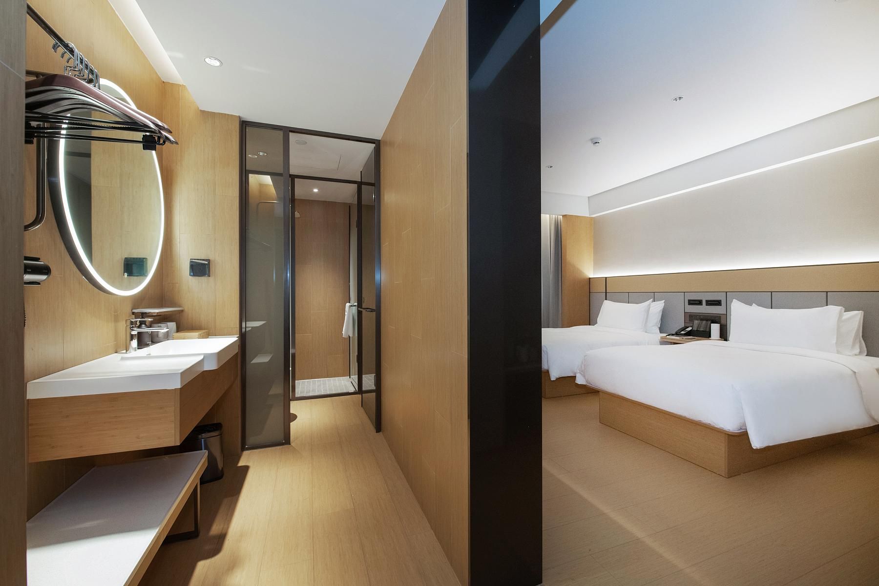 Huazhu - Business Twin Room