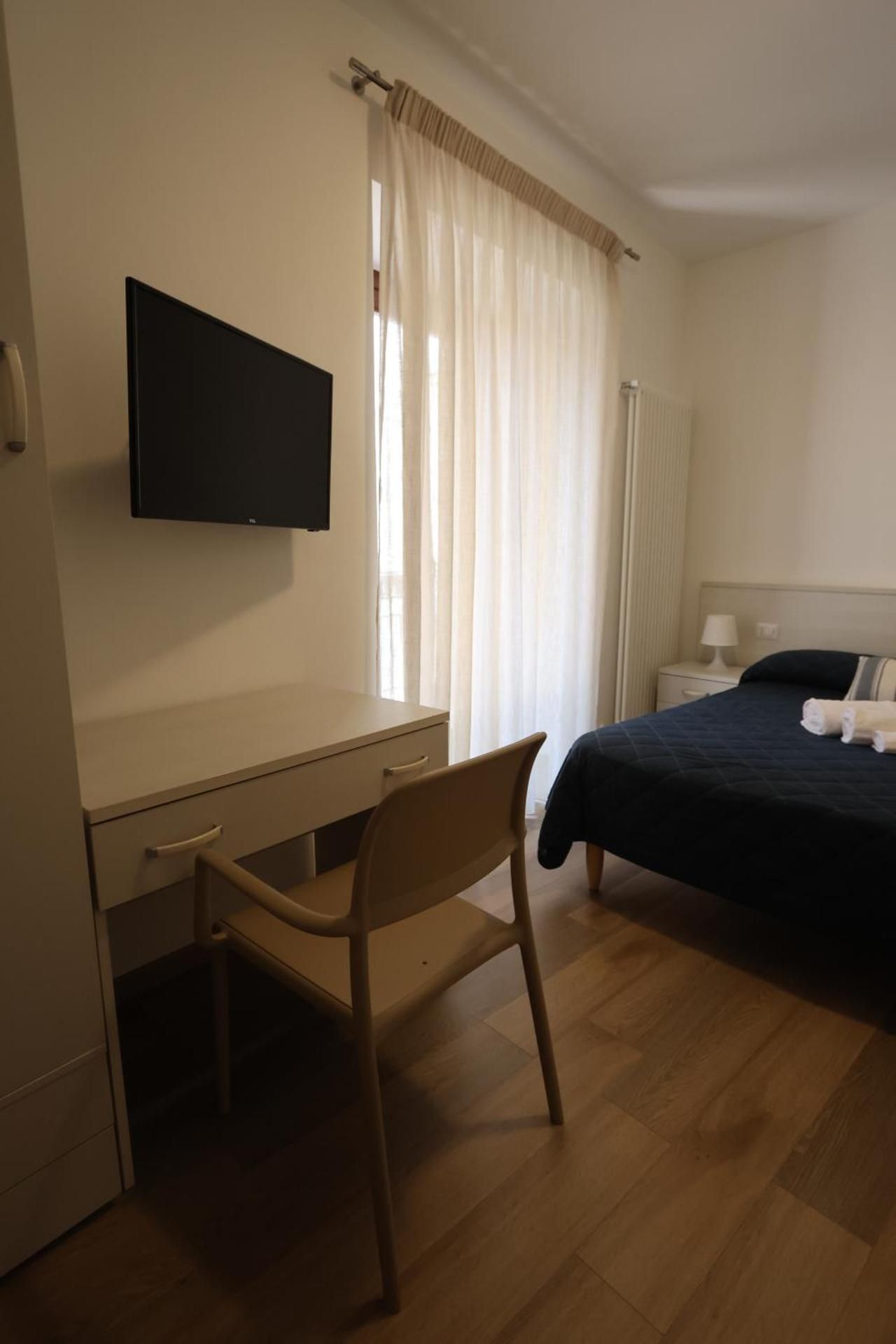 Single Room With Private Bathroom
