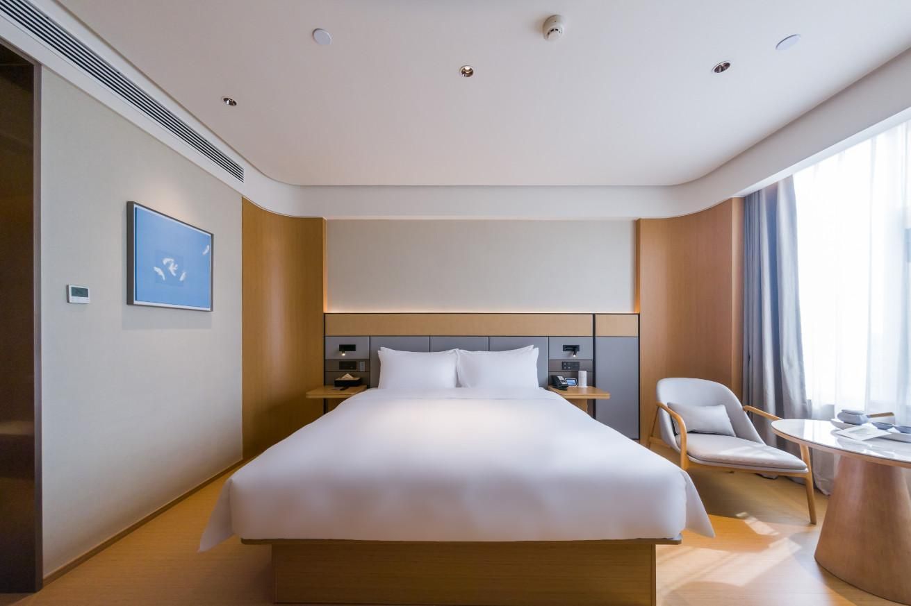 Huazhu - Superior BedRoom