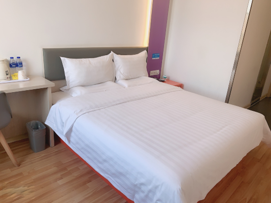 WH - Traditional Bed Room