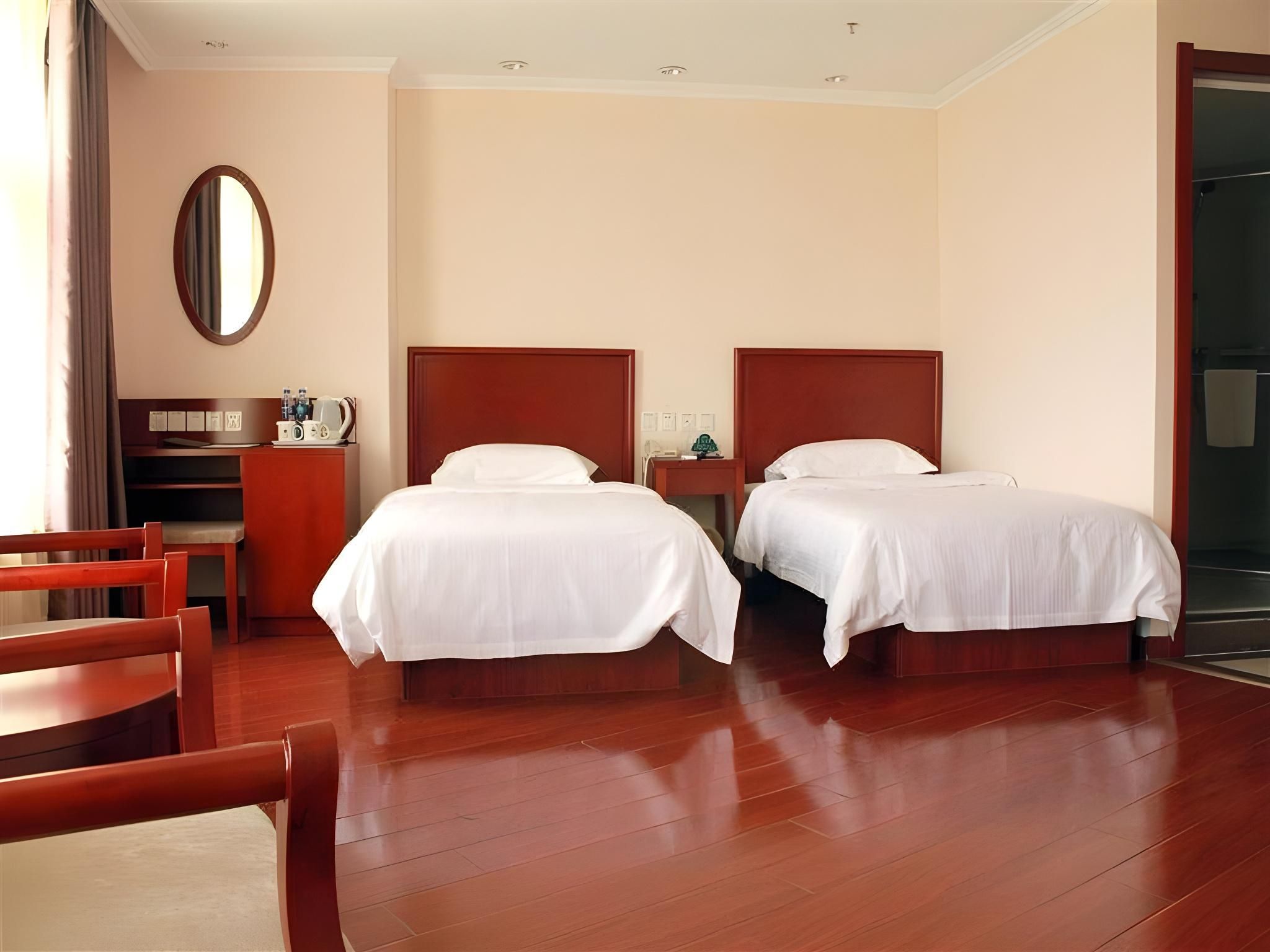 Twin Bussiness Room