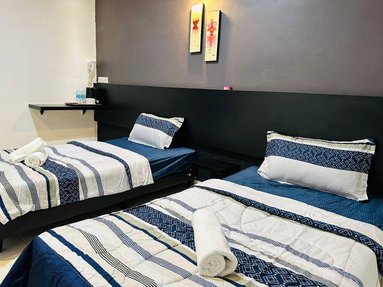 Kuu Inn Motel Standard Double Room - Non-Smoking, Newly Renovated 2