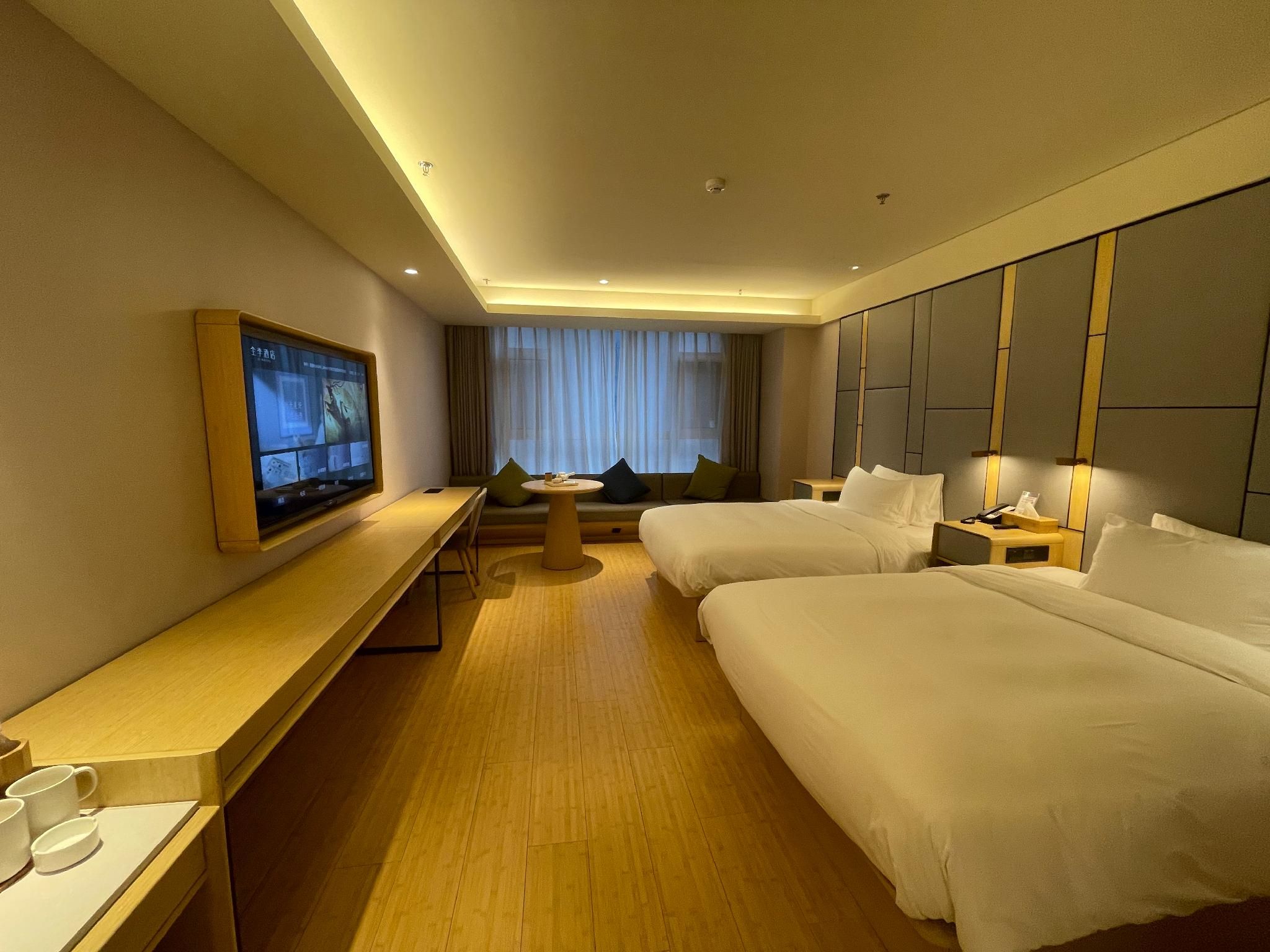 Huazhu - Business Twin Room