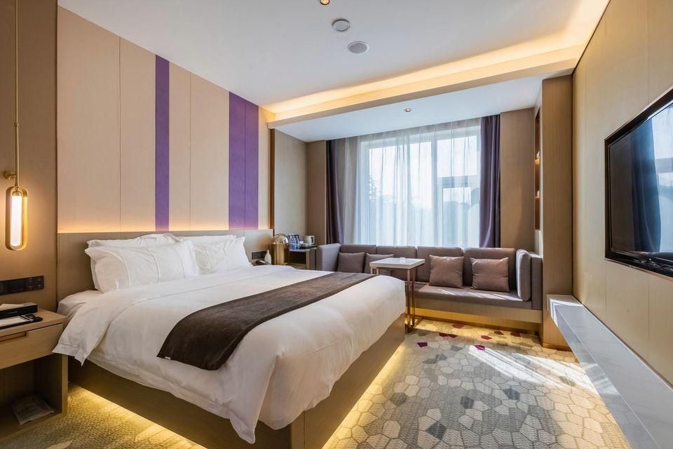 WH - Deluxe Bed Room