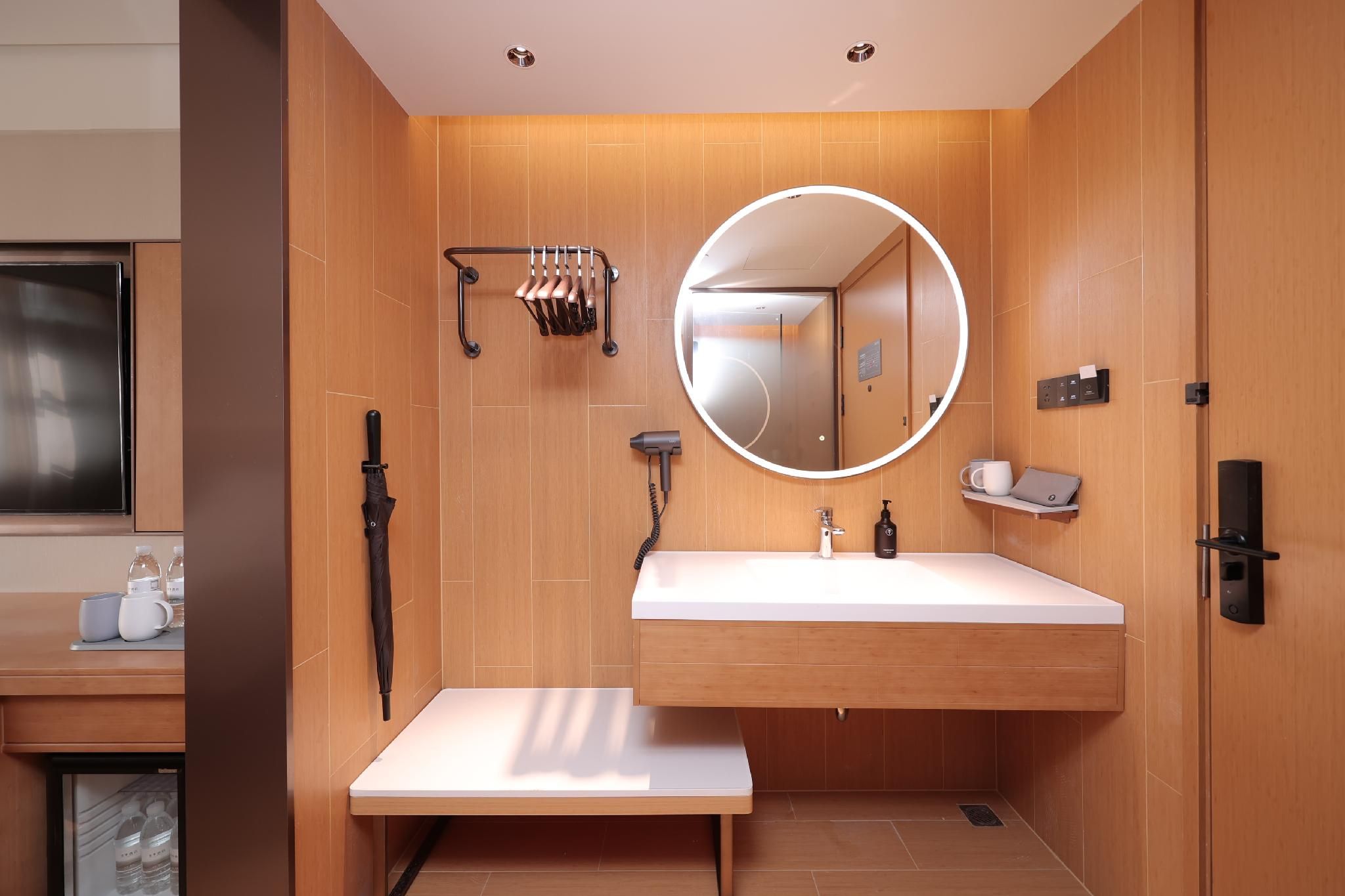 Business Queen Bed Room