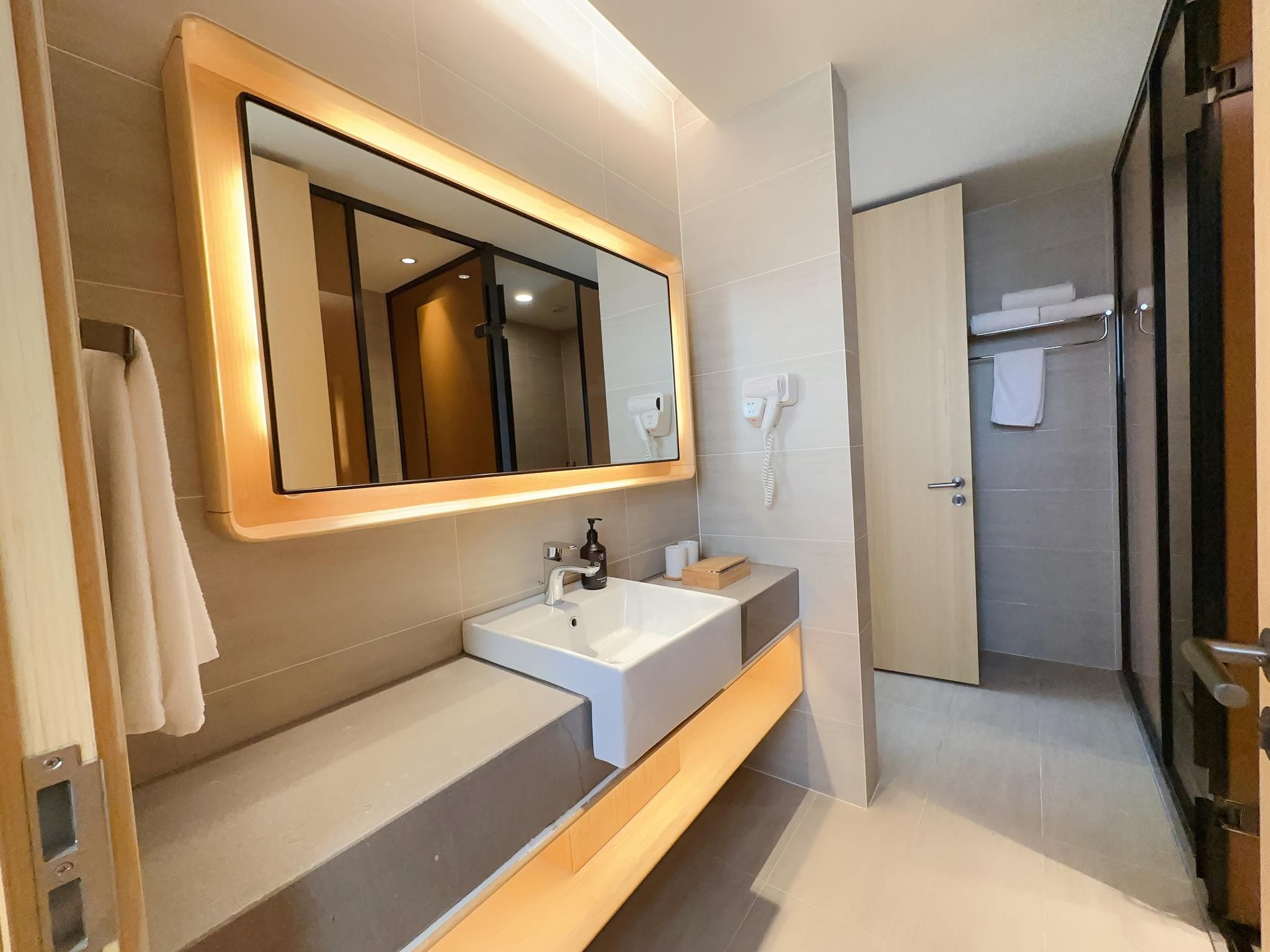 Hanting Hotel Rizhao Railway Station                                                       Deluxe Family Room, Guest room 3