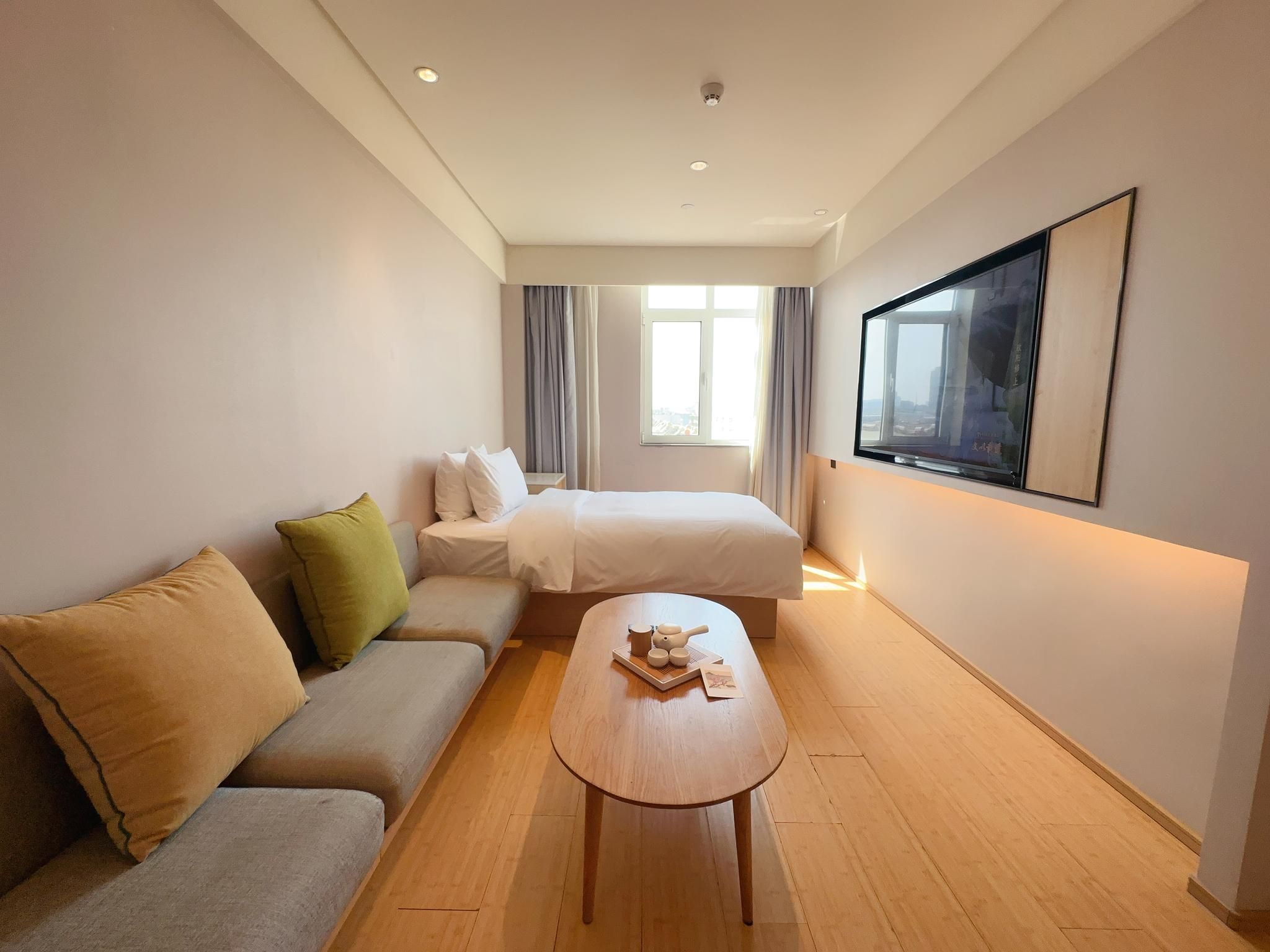 Hanting Hotel Rizhao Railway Station                                                       Deluxe Family Room, Guest room 2